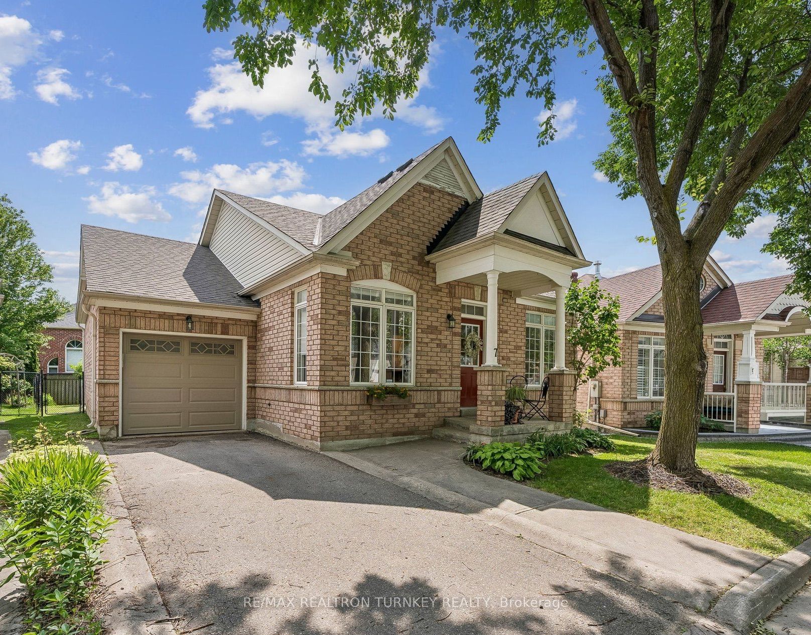 7 Thomas Bales Drive, Markham, ON L6C 2W7 photo 2