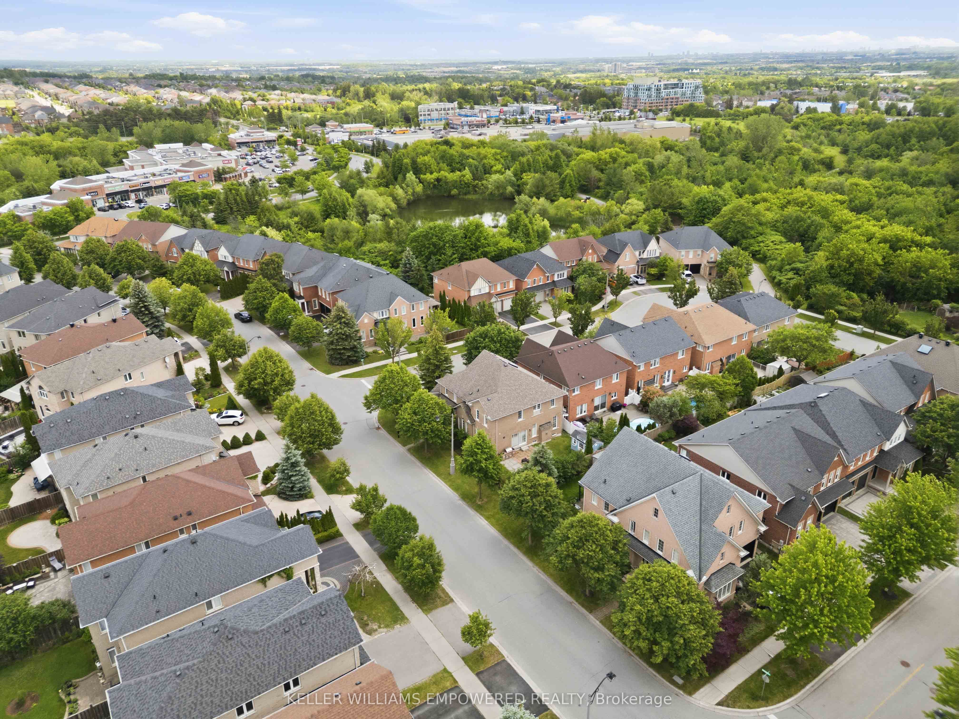 6 Jonah Drive, Richmond Hill, ON L4E 4L9 photo 5