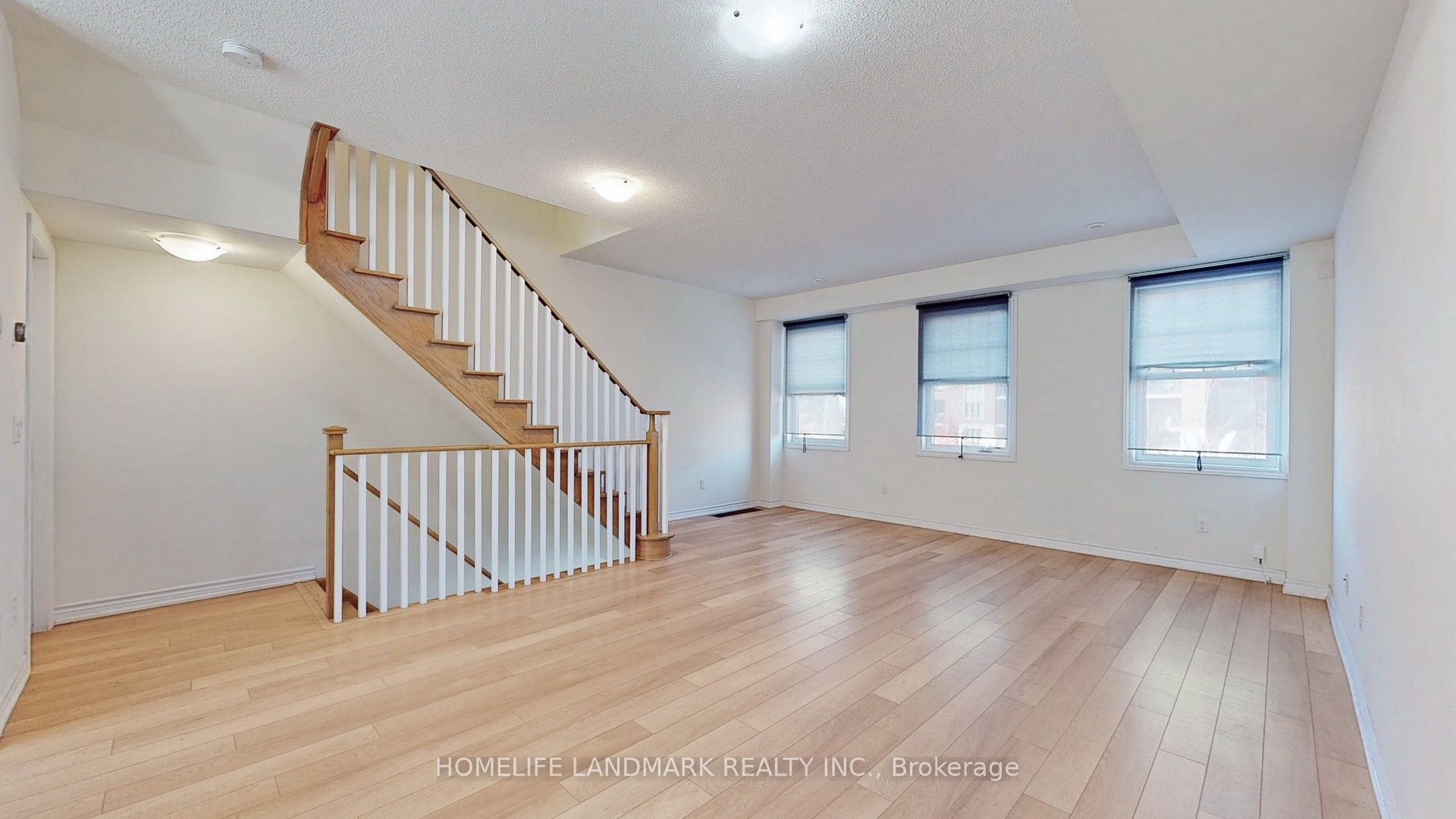 114 Baker Hill Boulevard, Whitchurch-Stouffville, ON L4A 1Y4 photo 3