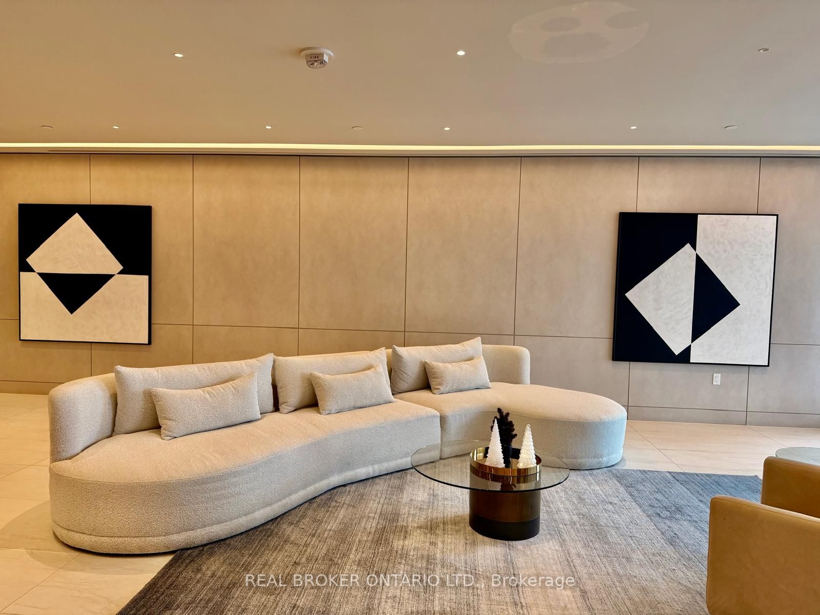 50 Upper Mall Way 2009, Vaughan, ON L4J 0L8 photo 4