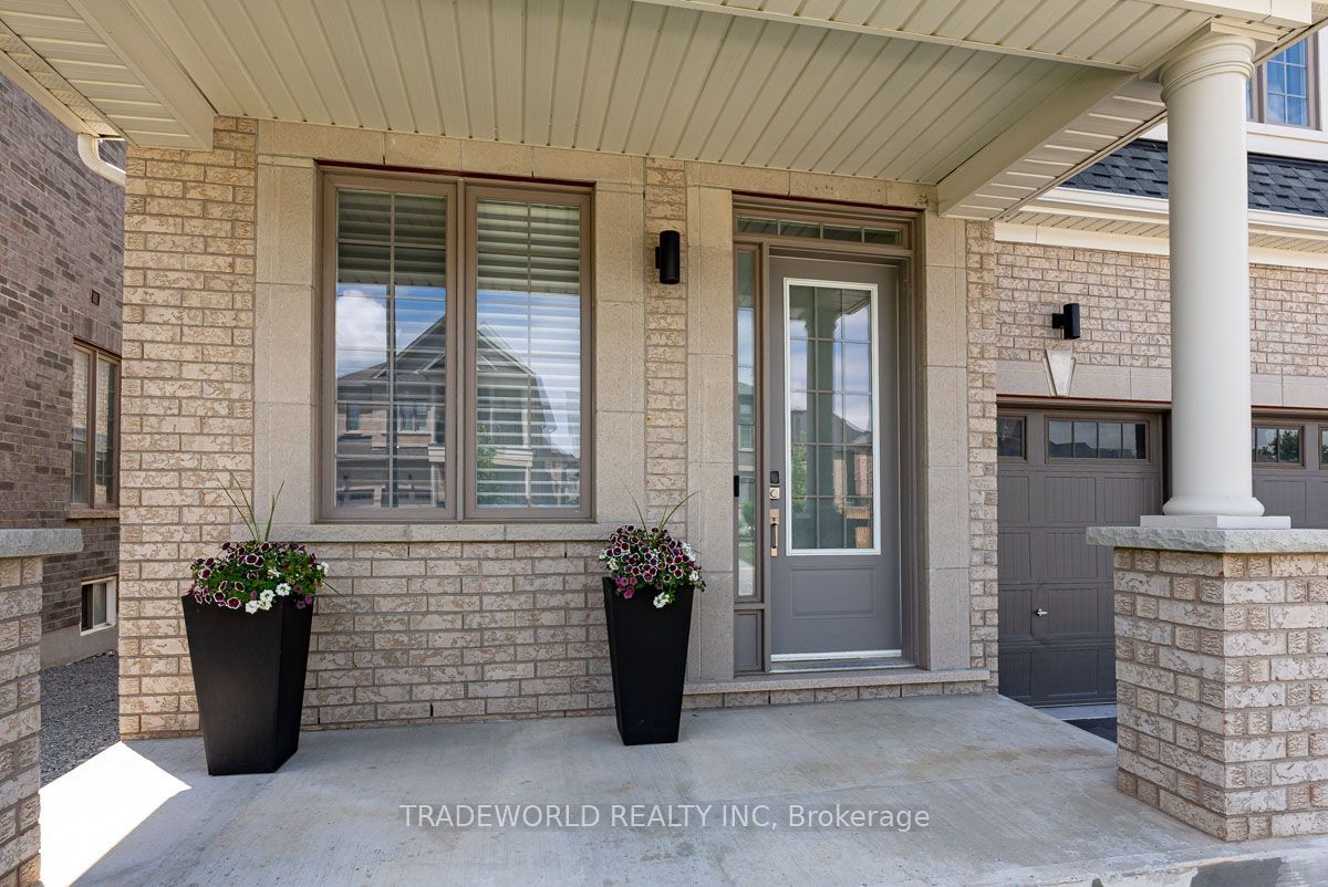38 Marlene Johnston Drive, East Gwillimbury, ON L9N 0W7 photo 3