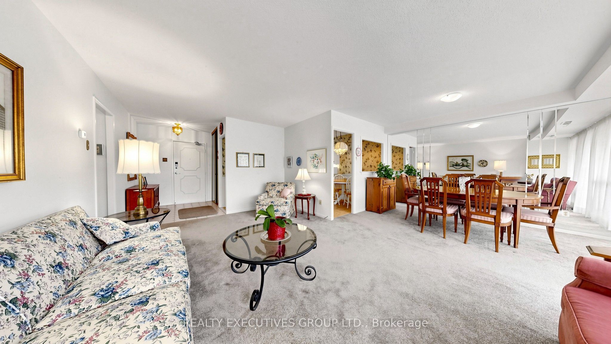 8111 Yonge Street 206, Markham, ON L3T 4V9 photo 5