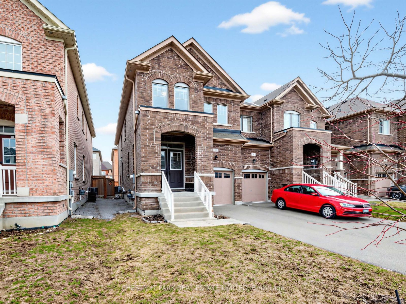 11 Constable Street, Aurora, ON L4G 1B7
