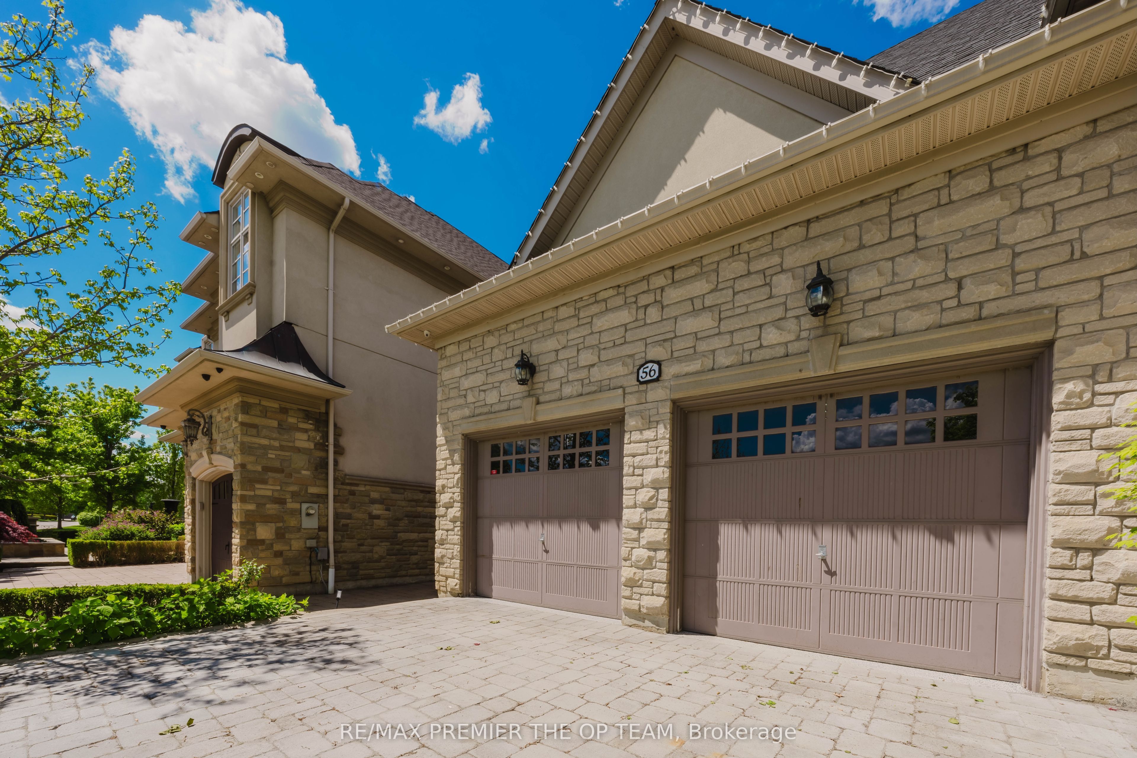 56 Park Ridge Drive Upper, Vaughan, ON L0J 1C0 photo 2