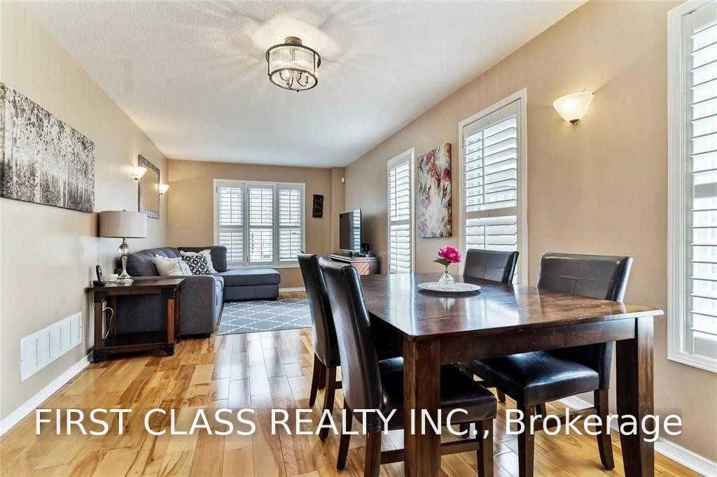 67 Denton Circle, Vaughan, ON L6A 2N4 photo 4