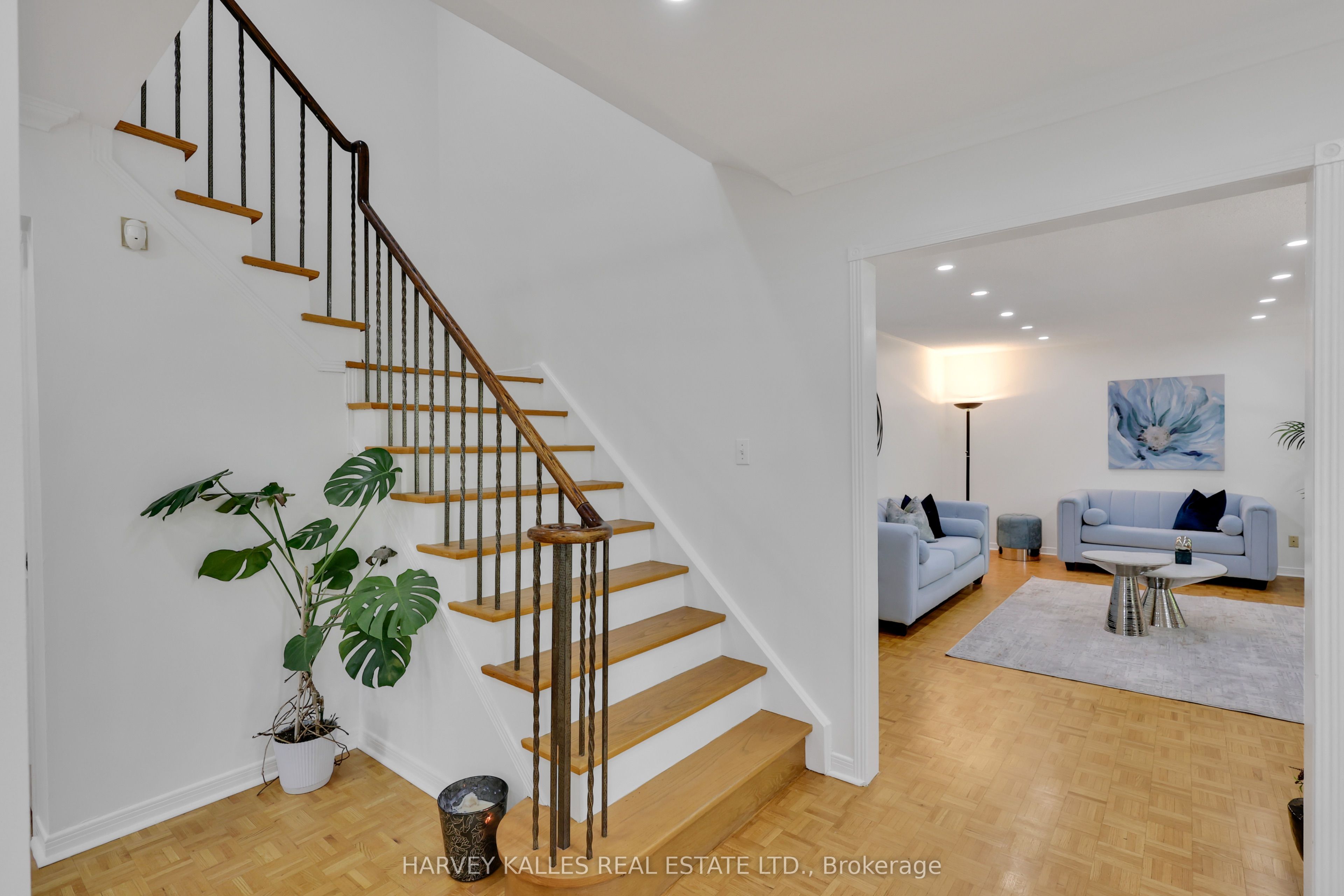 62 Aberfeldy Crescent, Markham, ON L3T 4C4 photo 5