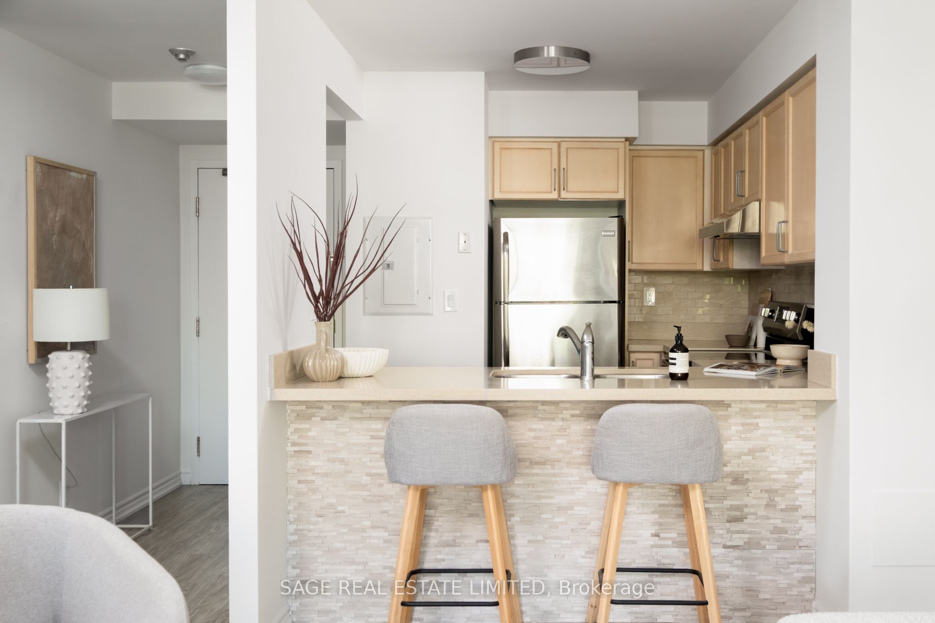 745 New Westminster Drive 203, Vaughan, ON L4J 8J9 photo 4