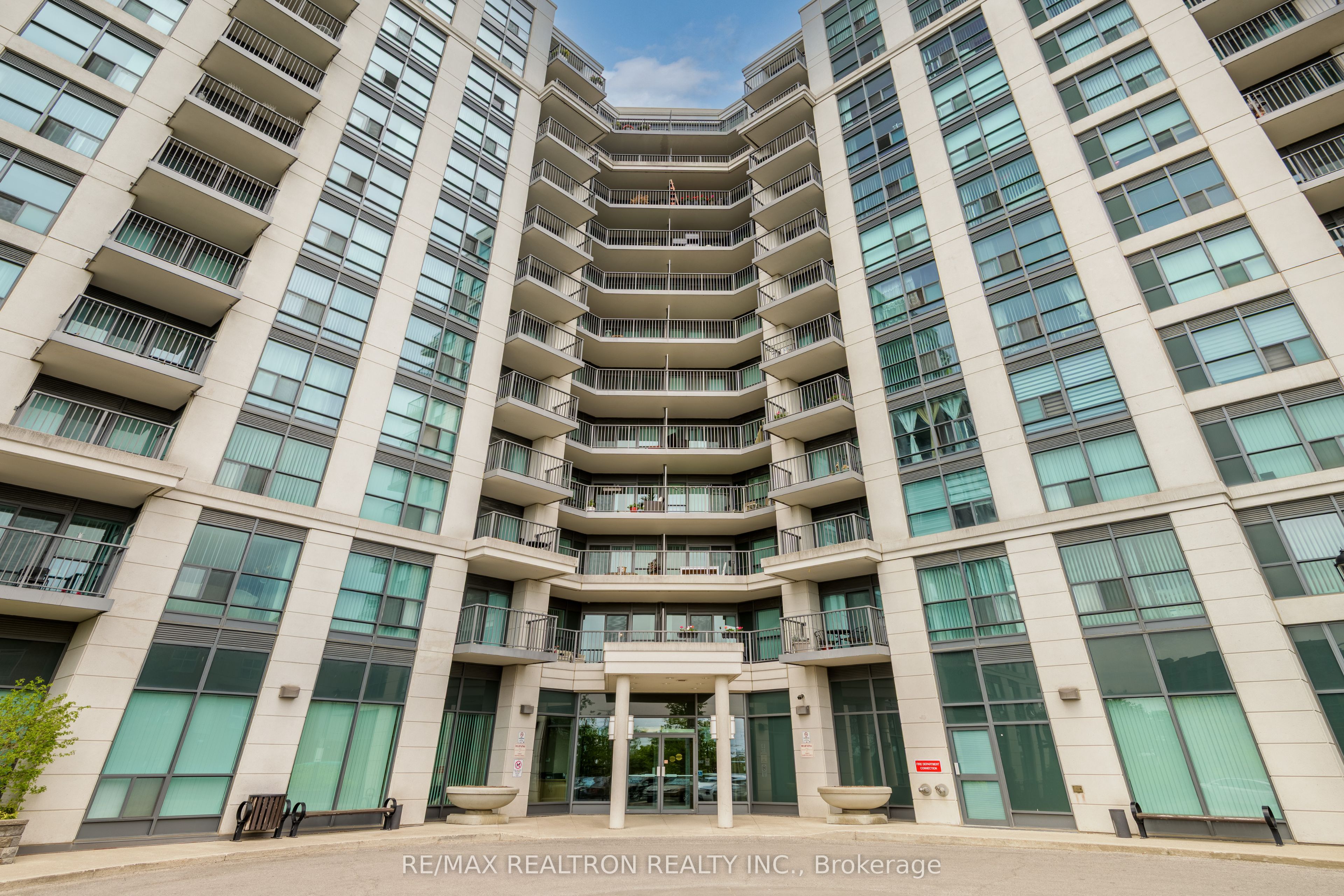 185 Oneida Crescent 505, Richmond Hill, ON L4B 0B1 photo 3