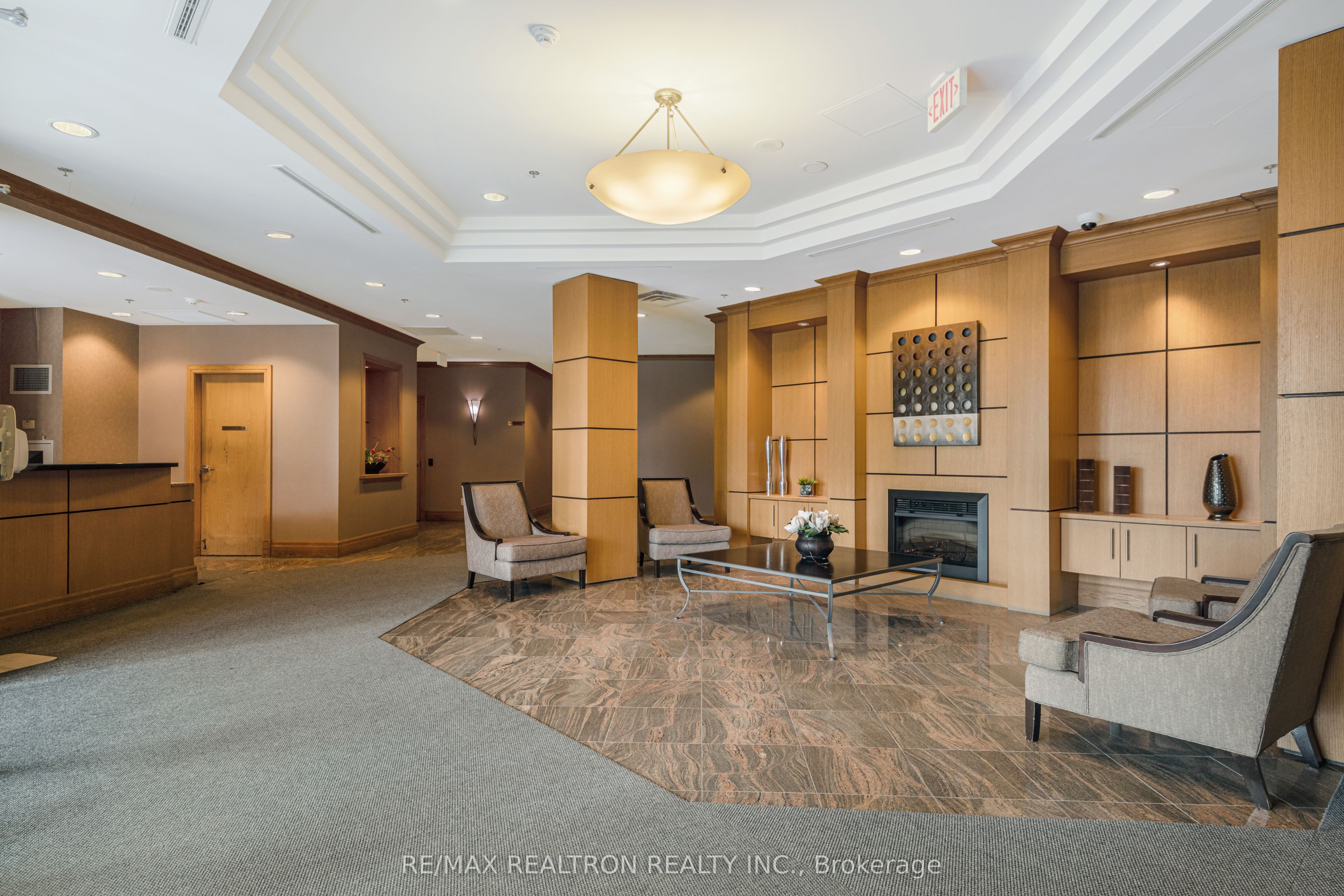 185 Oneida Crescent 505, Richmond Hill, ON L4B 0B1 photo 4