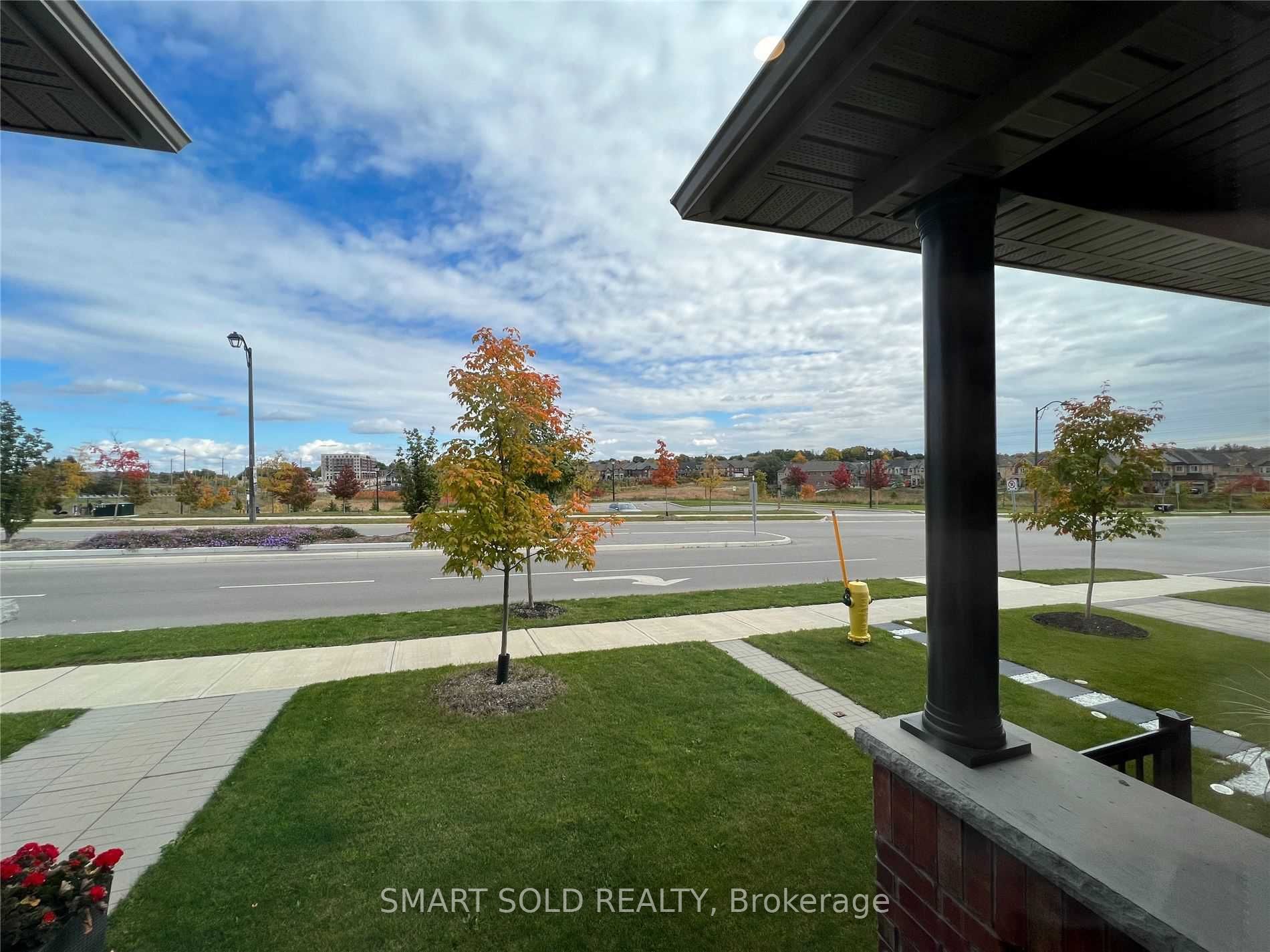 1046 Murrell Boulevard, East Gwillimbury, ON L9N 0L6 photo 3