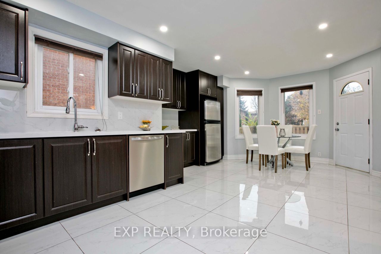 57 Belvedere Crescent MAIN, Richmond Hill, ON L4C 8V4 photo 4