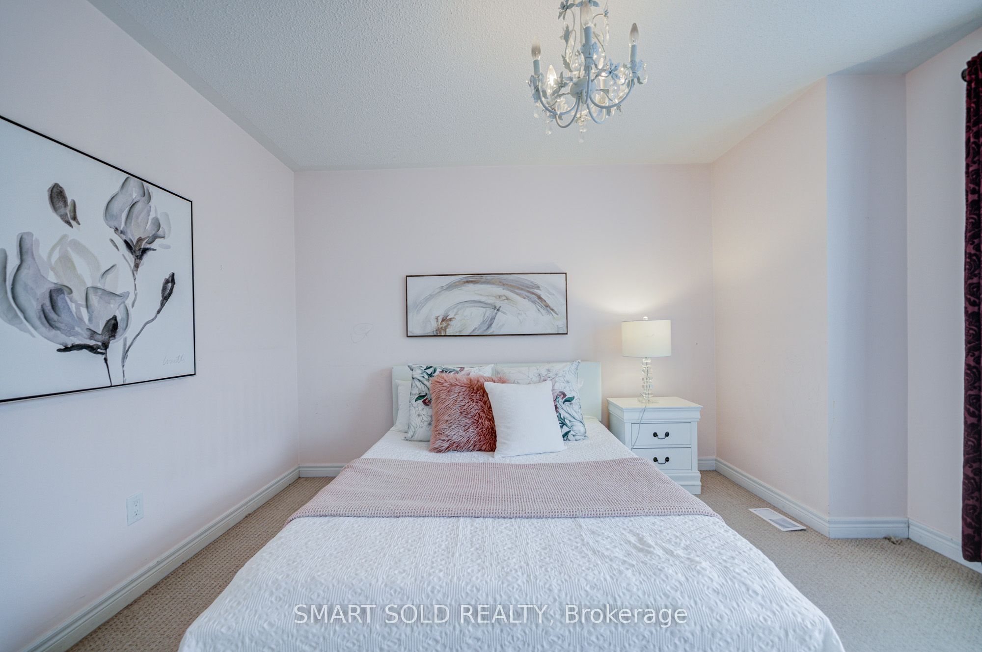 34 Jacobi Court, Vaughan, ON L4J 9H8 photo 2