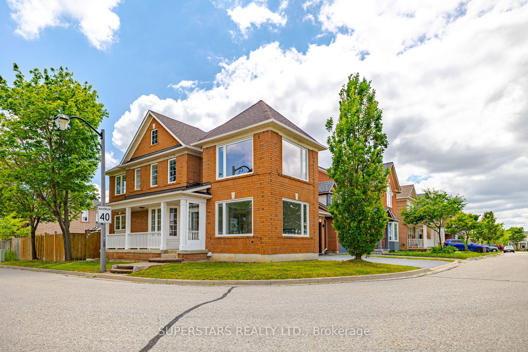 45 Tower Bridge Crescent, Markham, ON L6C 2M9