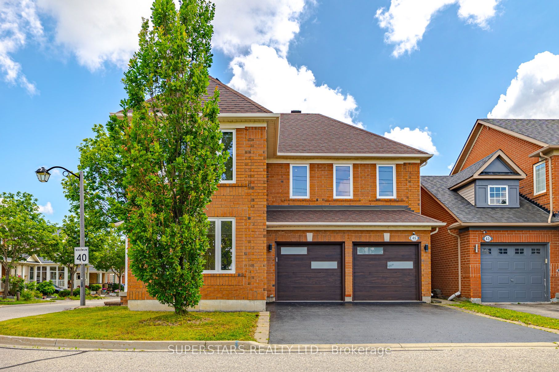 45 Tower Bridge Crescent, Markham, ON L6C 2M9 photo 2