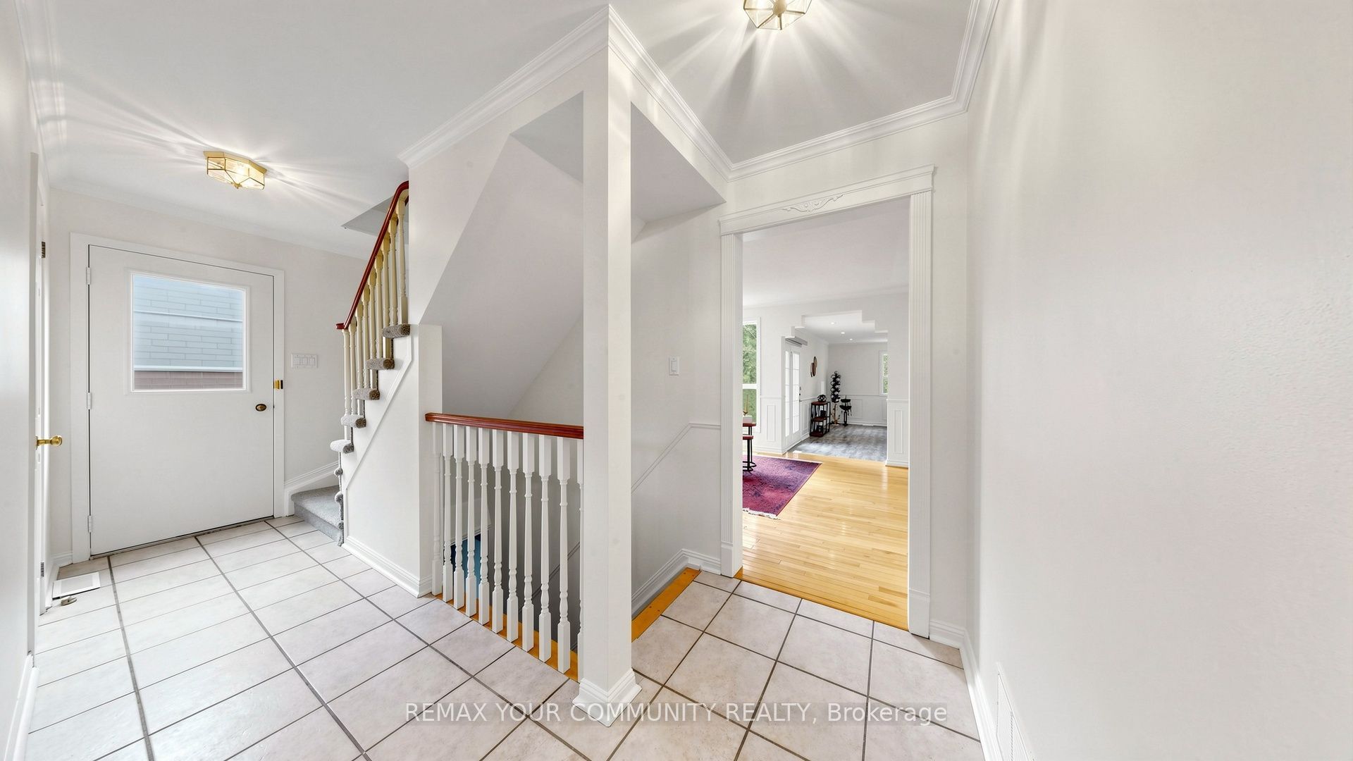 276 Currey Crescent, Newmarket, ON L3Y 5M9 photo 4