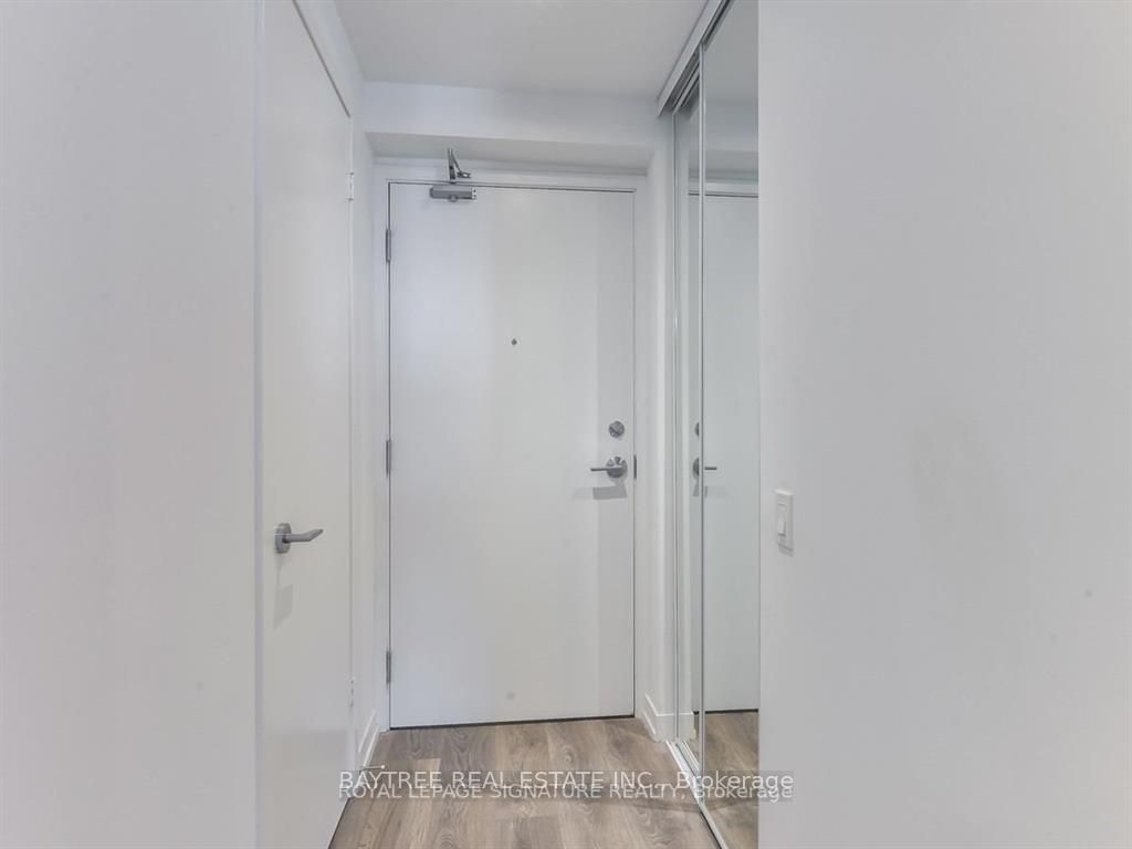 5 Buttermill Avenue 3607, Vaughan, ON L4K 0J5 photo 4
