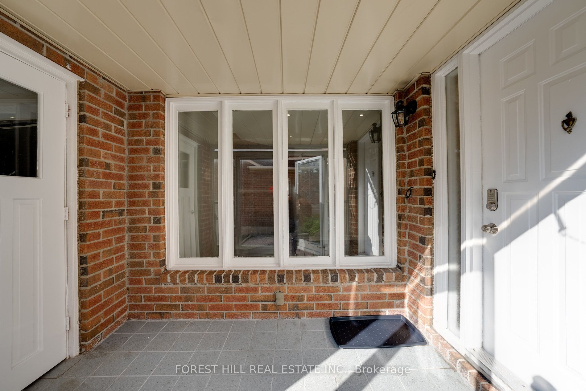 300 Conley Street, Vaughan, ON L4J 2Z6 photo 3