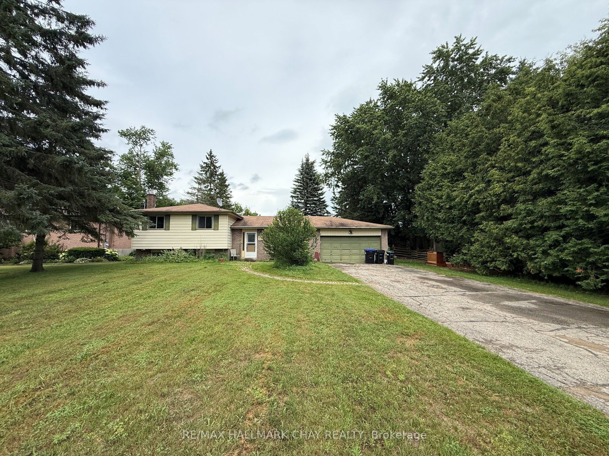 23 Pine Park Boulevard, Adjala-Tosorontio, ON L0M 1J0 photo 2