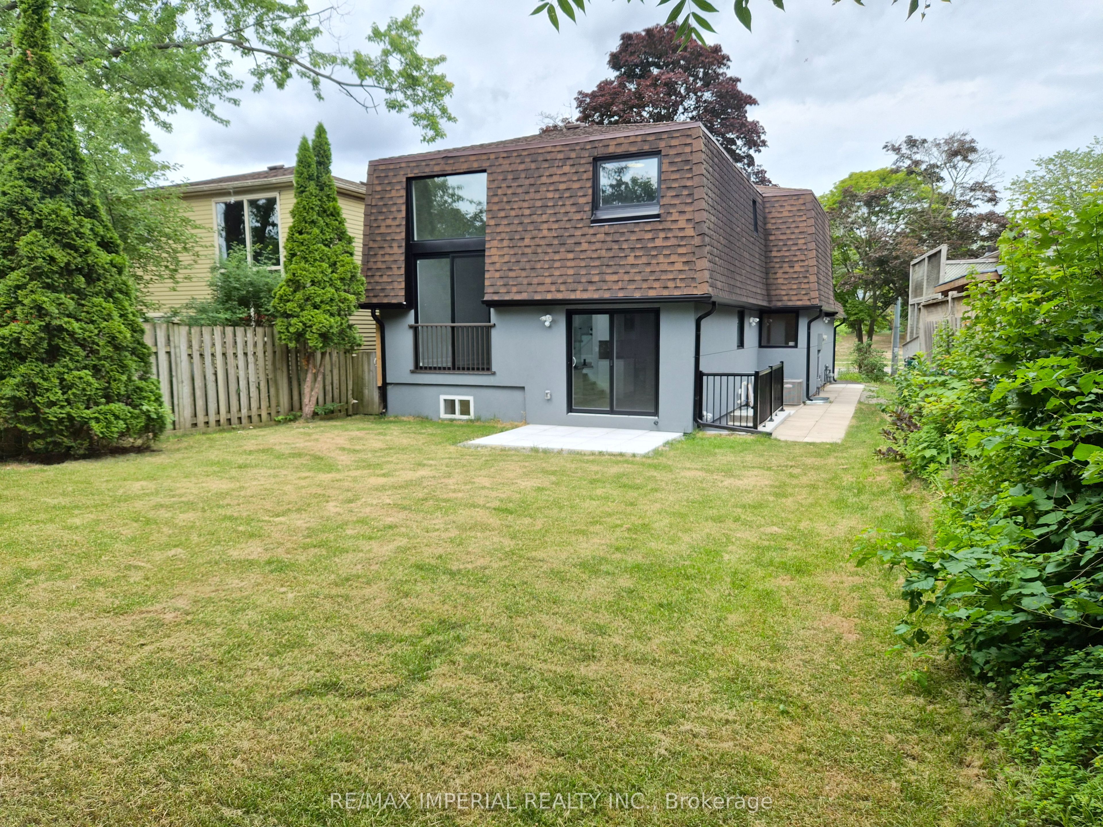 191 Avenue Road, Richmond Hill, ON L4C 4Z7 photo 3