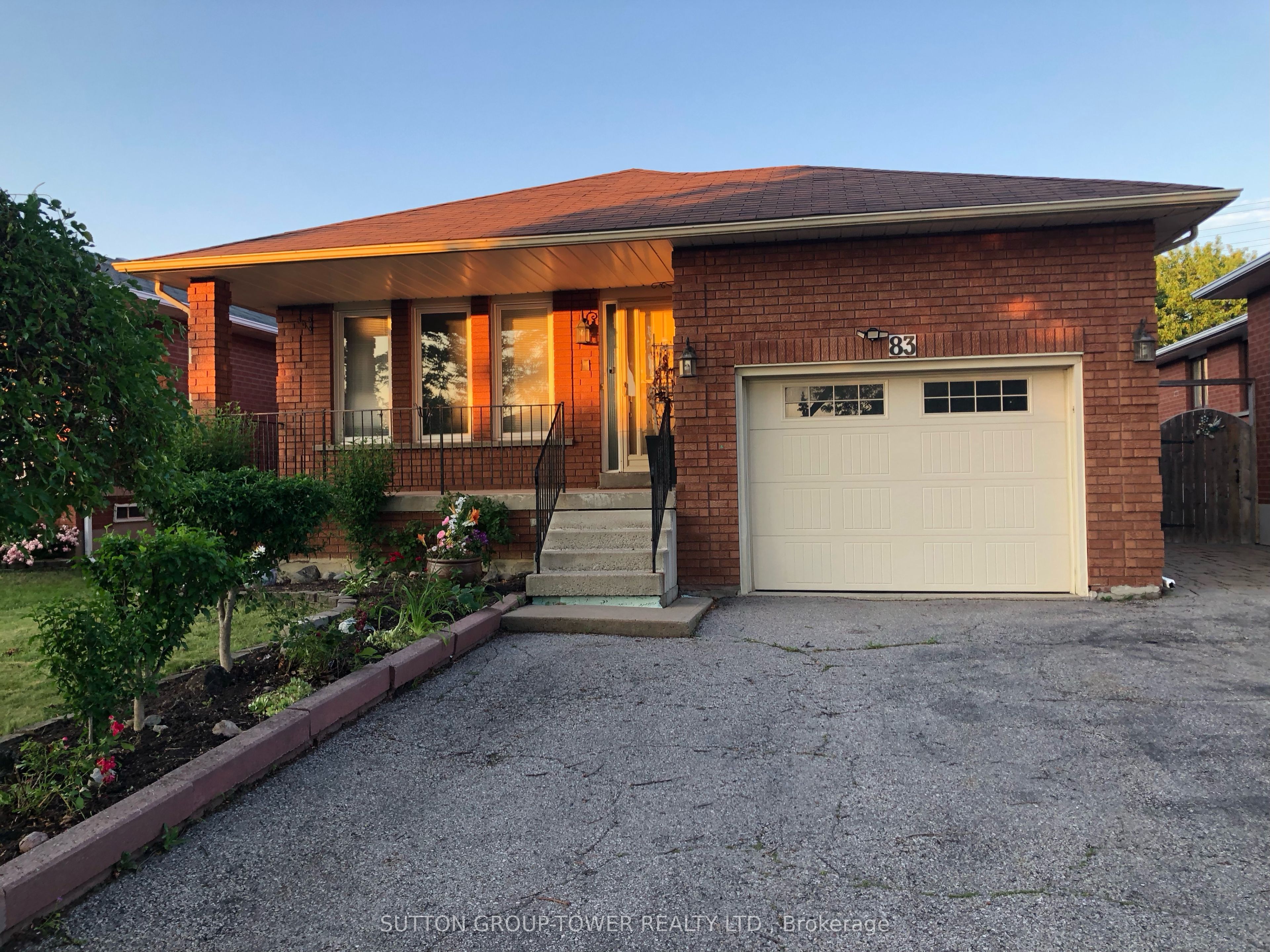 83 Blaine Court W, Vaughan, ON L4L 7T9
