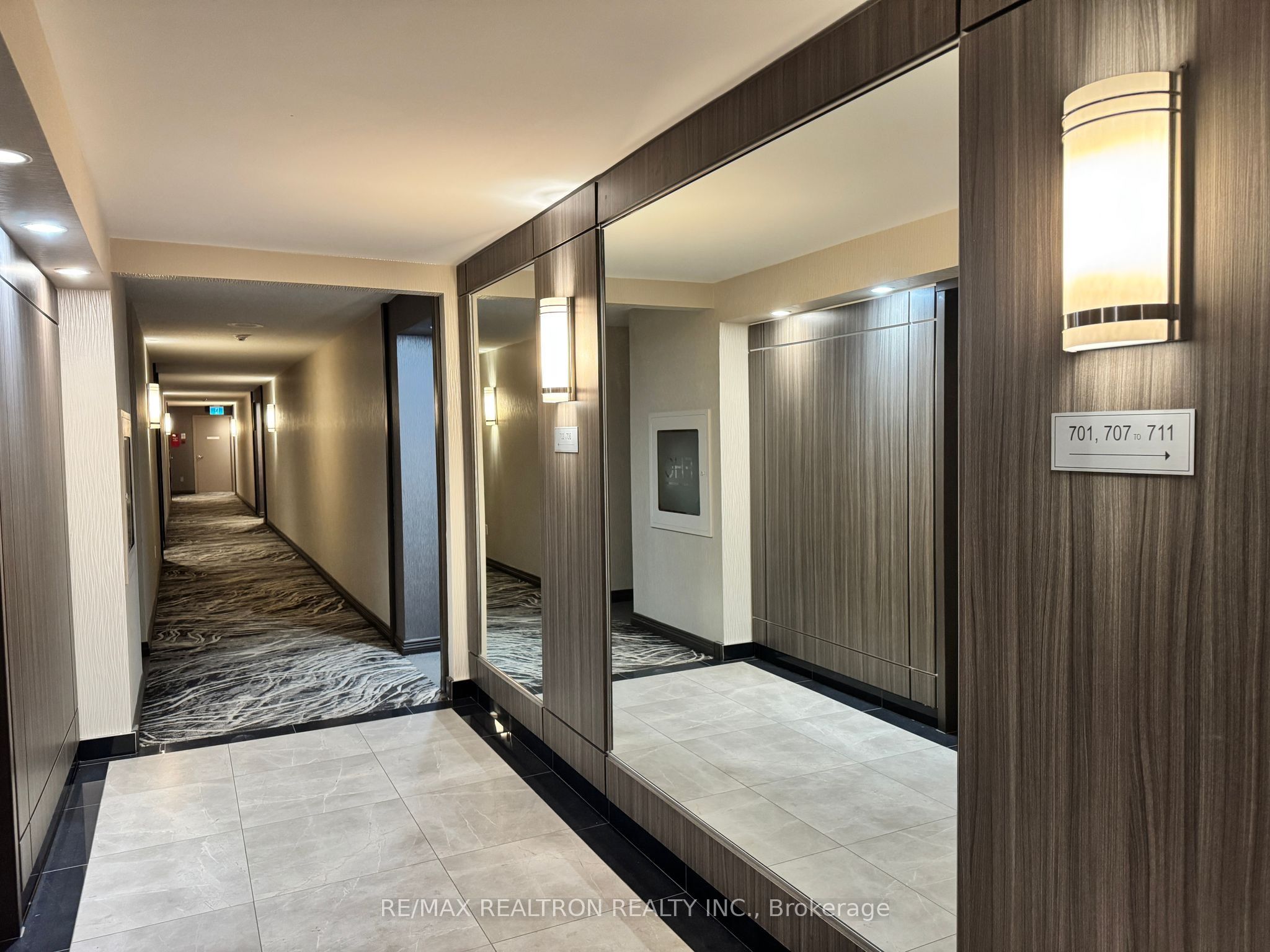 20 Baif Boulevard 705, Richmond Hill, ON L4C 8T1 photo 4
