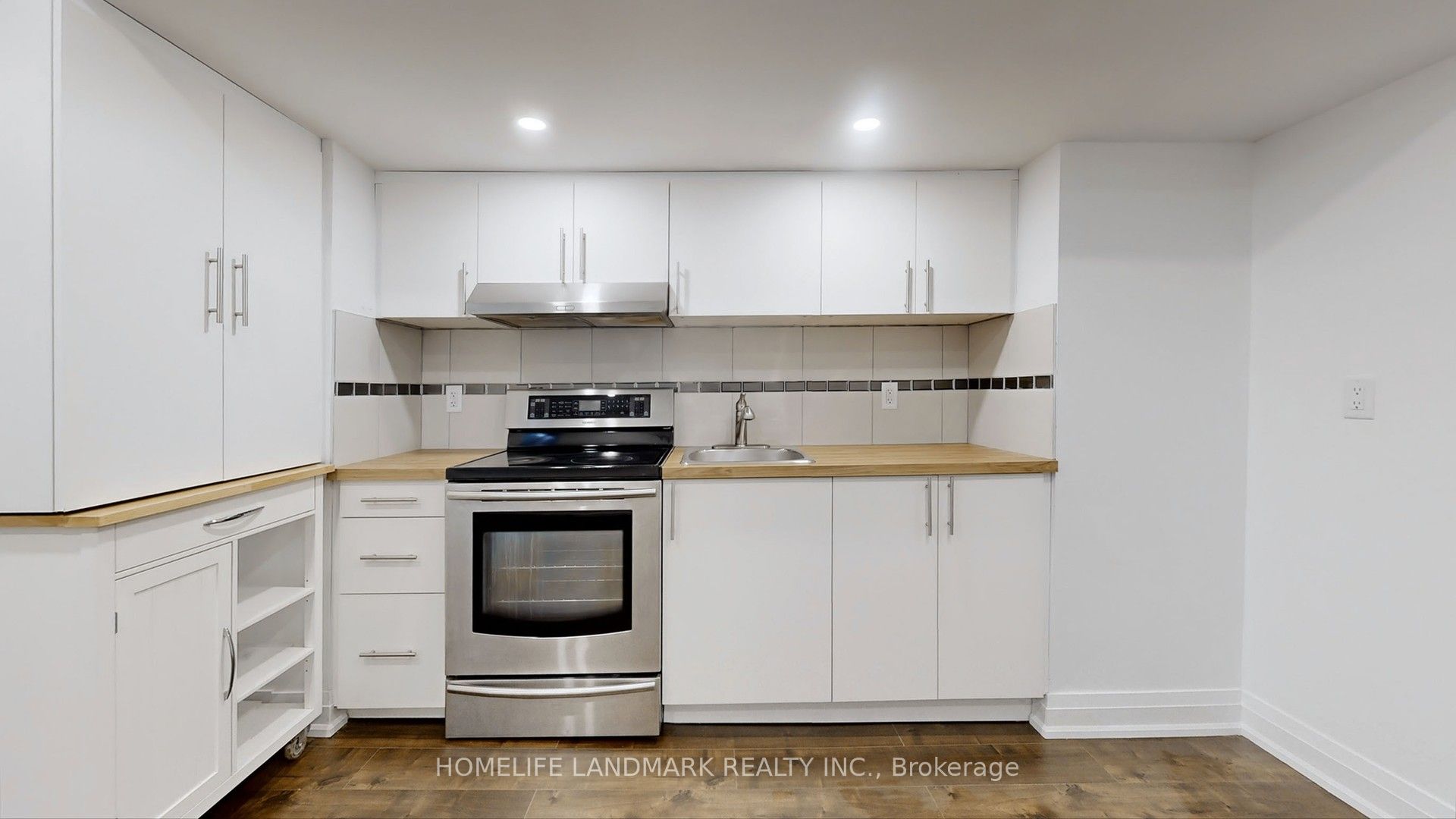 1661 Mount Albert Road Unit 2, East Gwillimbury, ON L0G 1V0 photo 3