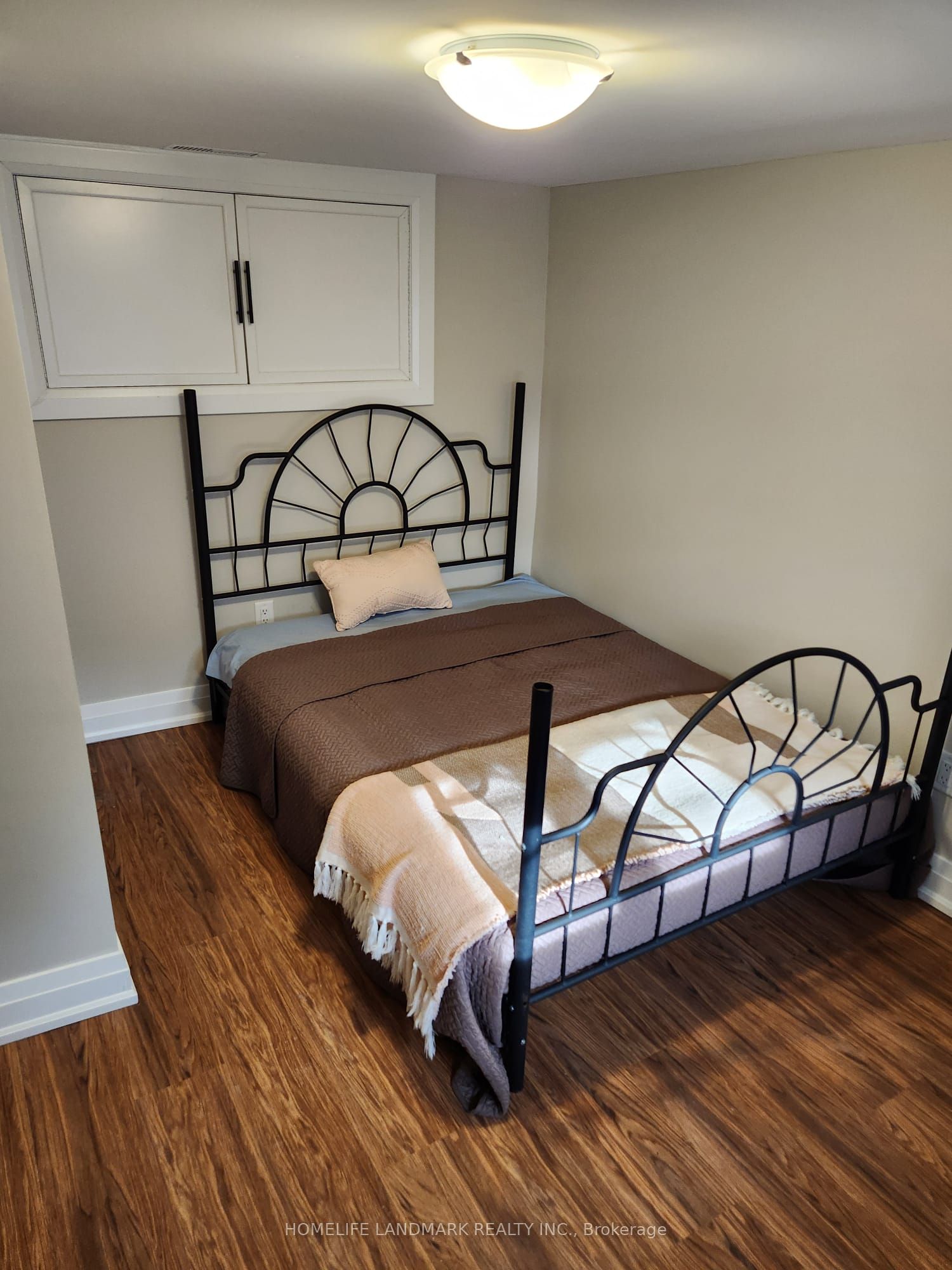 452 D'arcy Street S Basement Unit, Newmarket, ON L3Y 1N1 photo 5