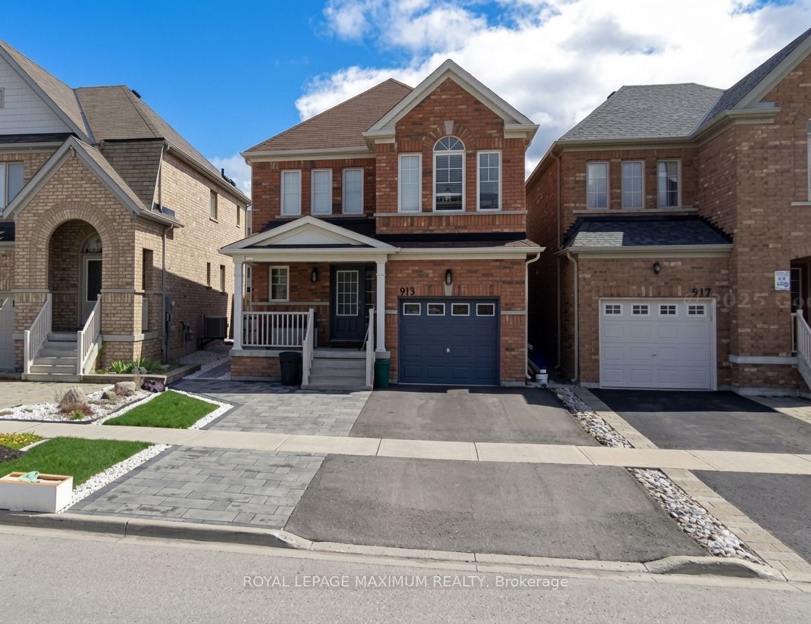 913 Miller Park Avenue, Bradford West Gwillimbury, ON L3Z 0L4 photo 2