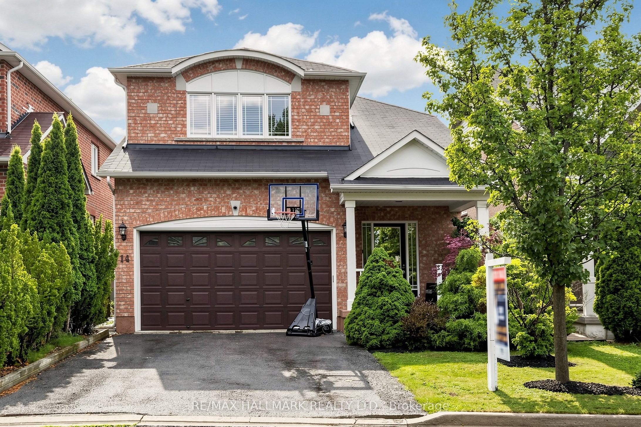 14 Kerr Lane, Aurora, ON L4G 0E5