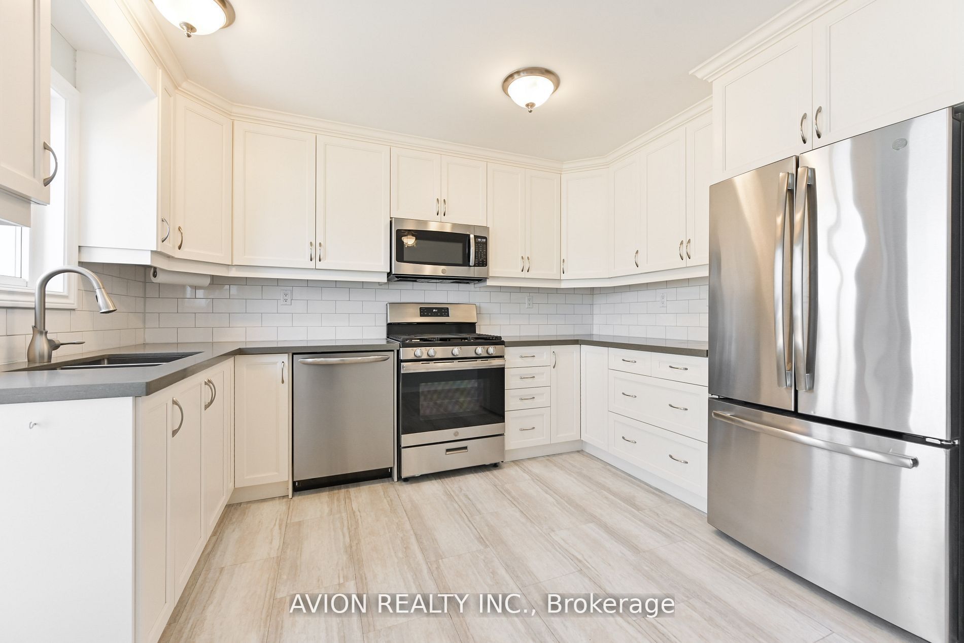 356 Tampa Drive, Georgina, ON L4P 3A4 photo 3