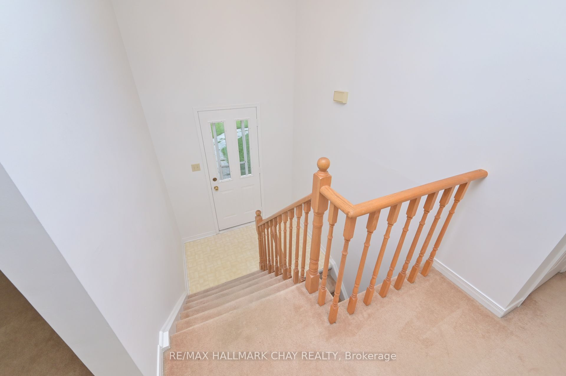 3 John James Drive, Essa, ON L3W 0J4 photo 5
