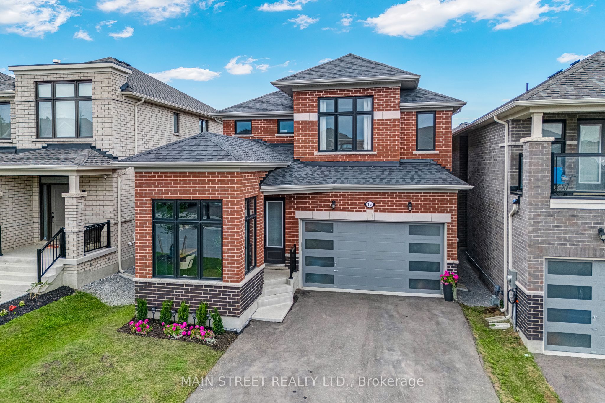 15 Ainslie Hill Crescent, Georgina, ON L0E 1R0 photo 2