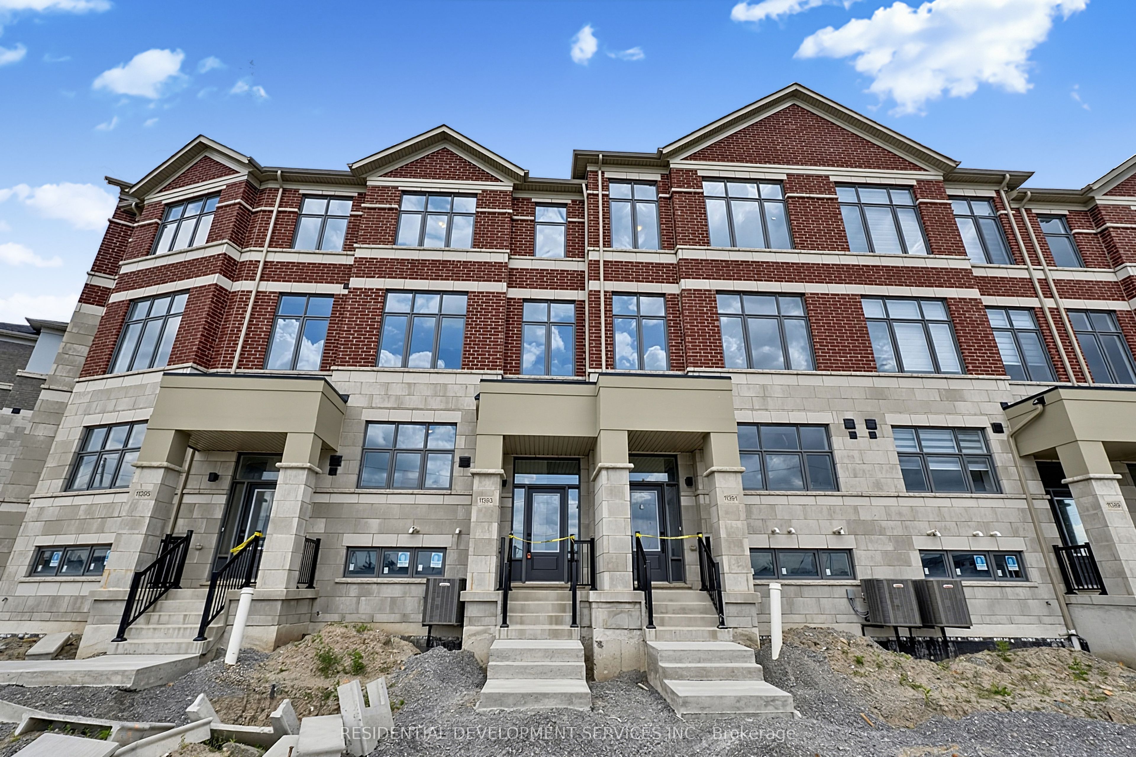 11393 Leslie Street, Richmond Hill, ON L4S 0P3