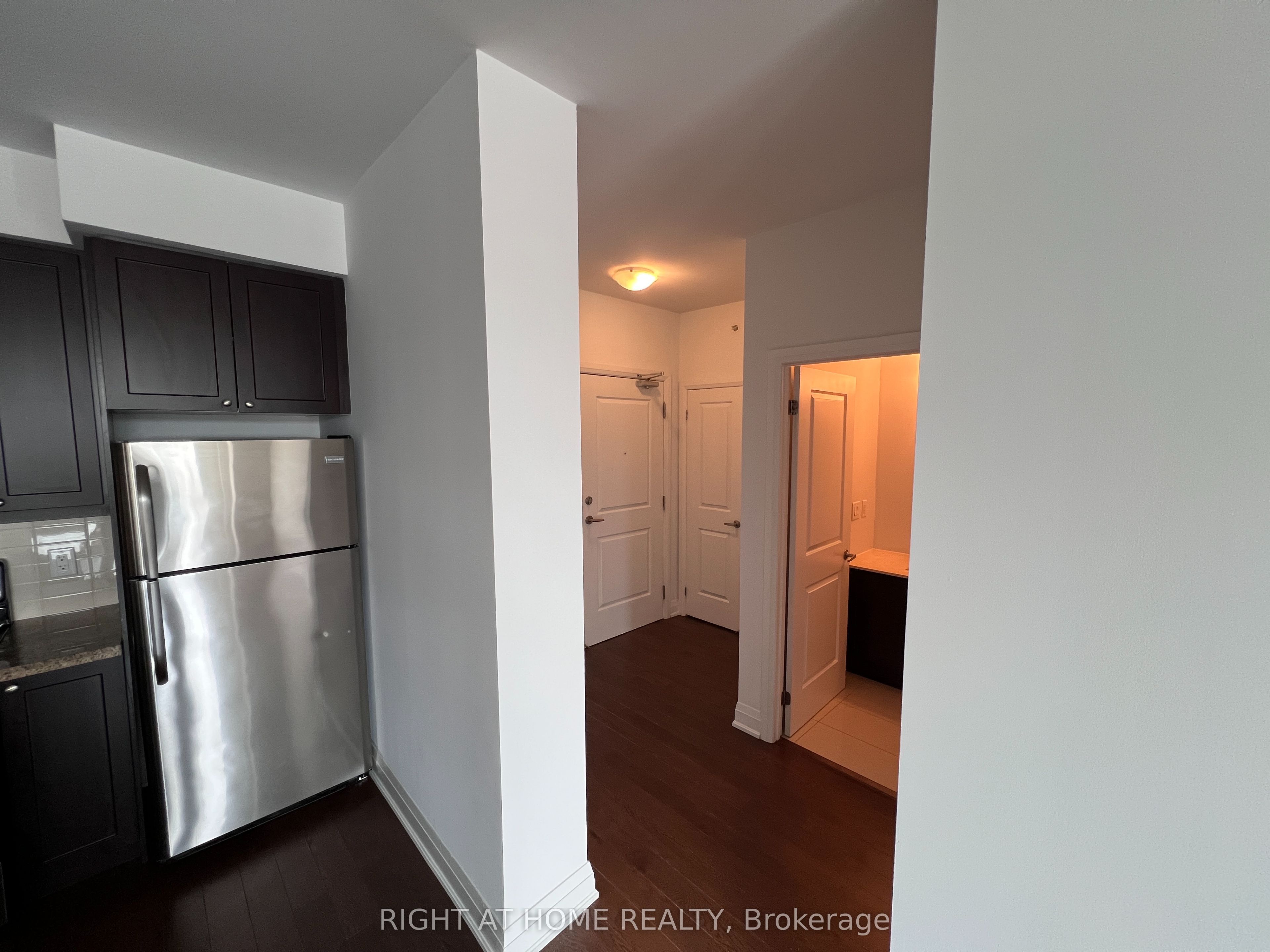 12 Woodstream Boulevard 206, Vaughan, ON L4L 8C3 photo 5