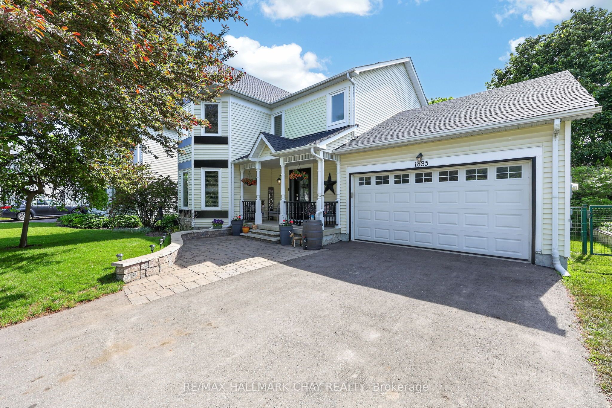 1885 Applewood Avenue, Innisfil, ON L9S 1W2 photo 3