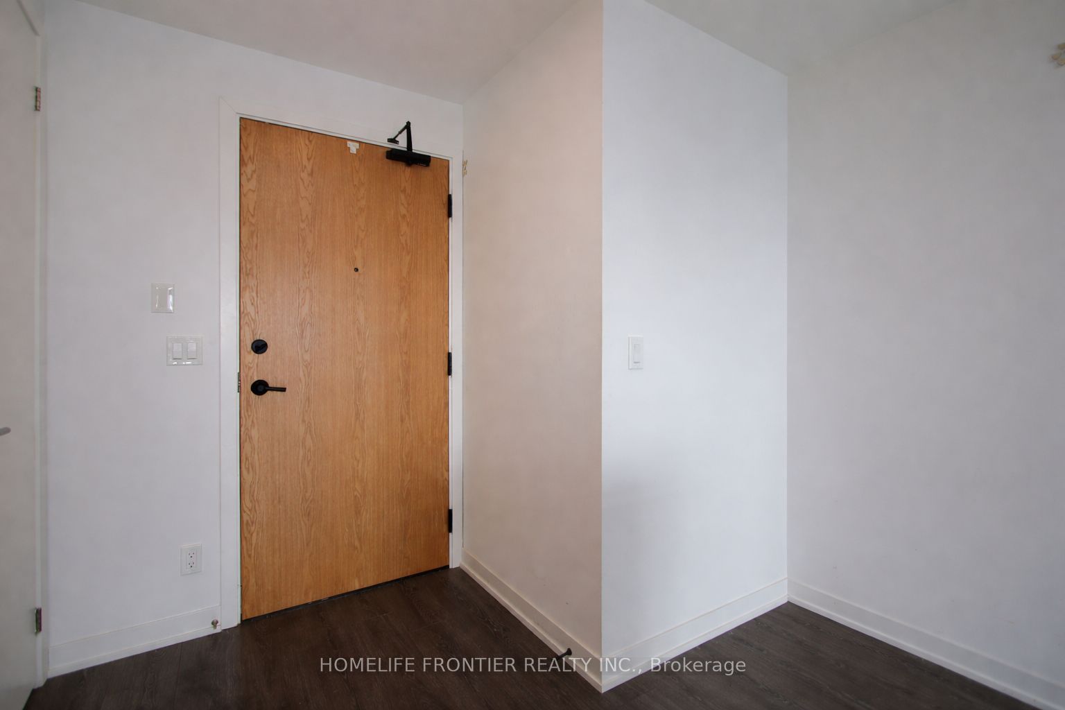 7950 Bathurst Street 2310, Vaughan, ON L4J 0B8 photo 3
