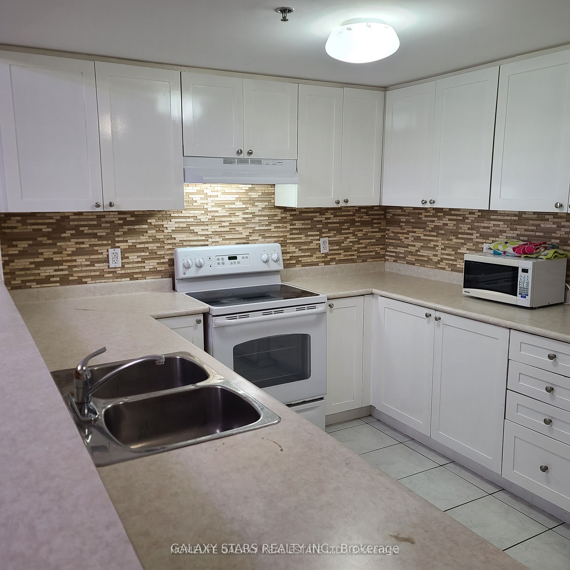 7428 Markham Road 402, Markham, ON L3S 4V6 photo 3