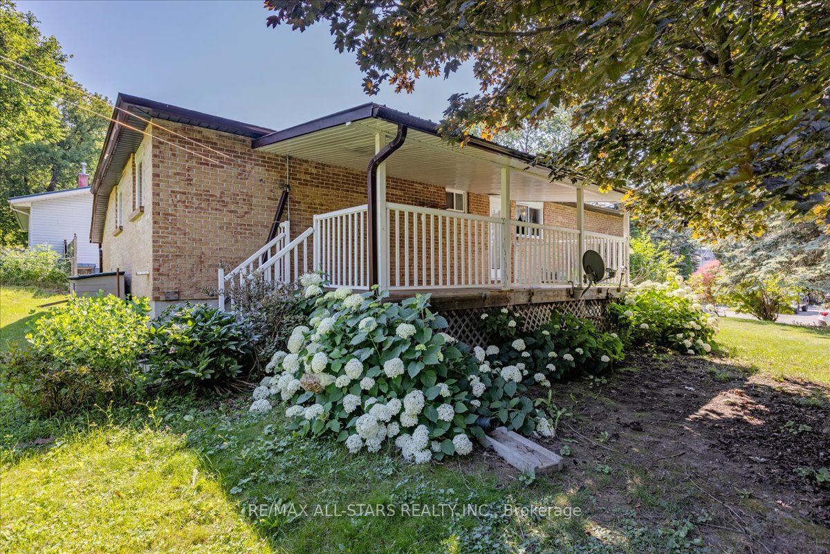 142 Parkview Road, Georgina, ON L4P 2J7 photo 2