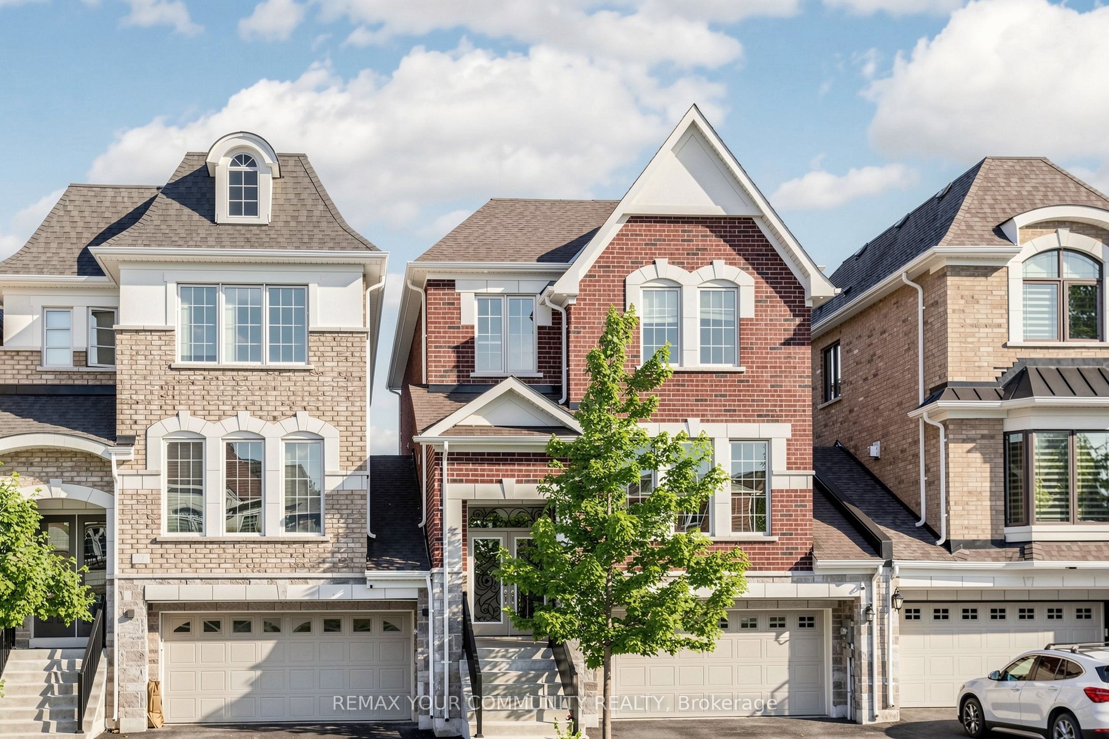 21 Princess Charlotte Avenue, Whitchurch-Stouffville, ON L4A 1Y8 photo 3