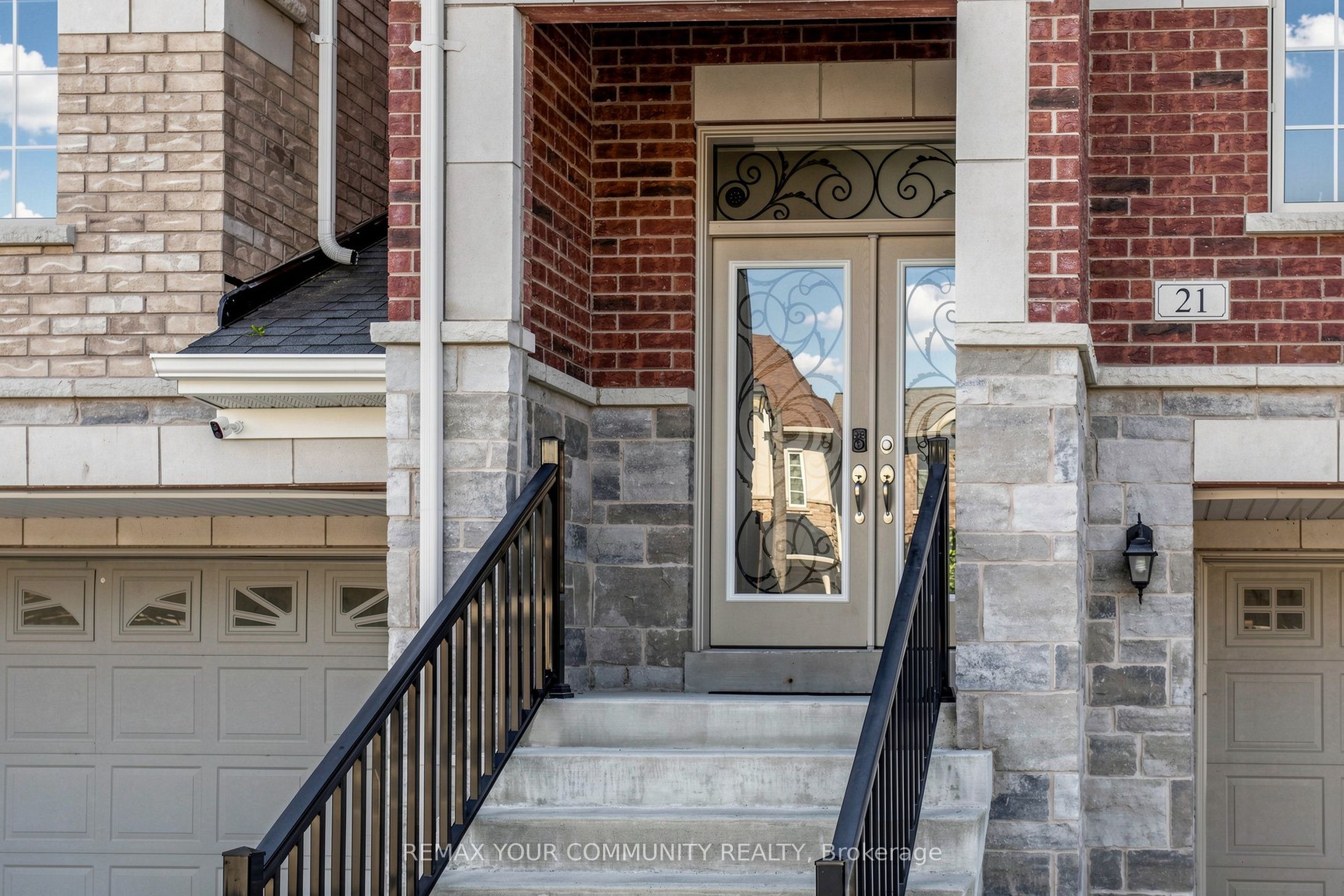 21 Princess Charlotte Avenue, Whitchurch-Stouffville, ON L4A 1Y8 photo 4