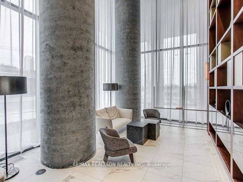 950 Portage Parkway 6007, Vaughan, ON L4K 3Y8 photo 4