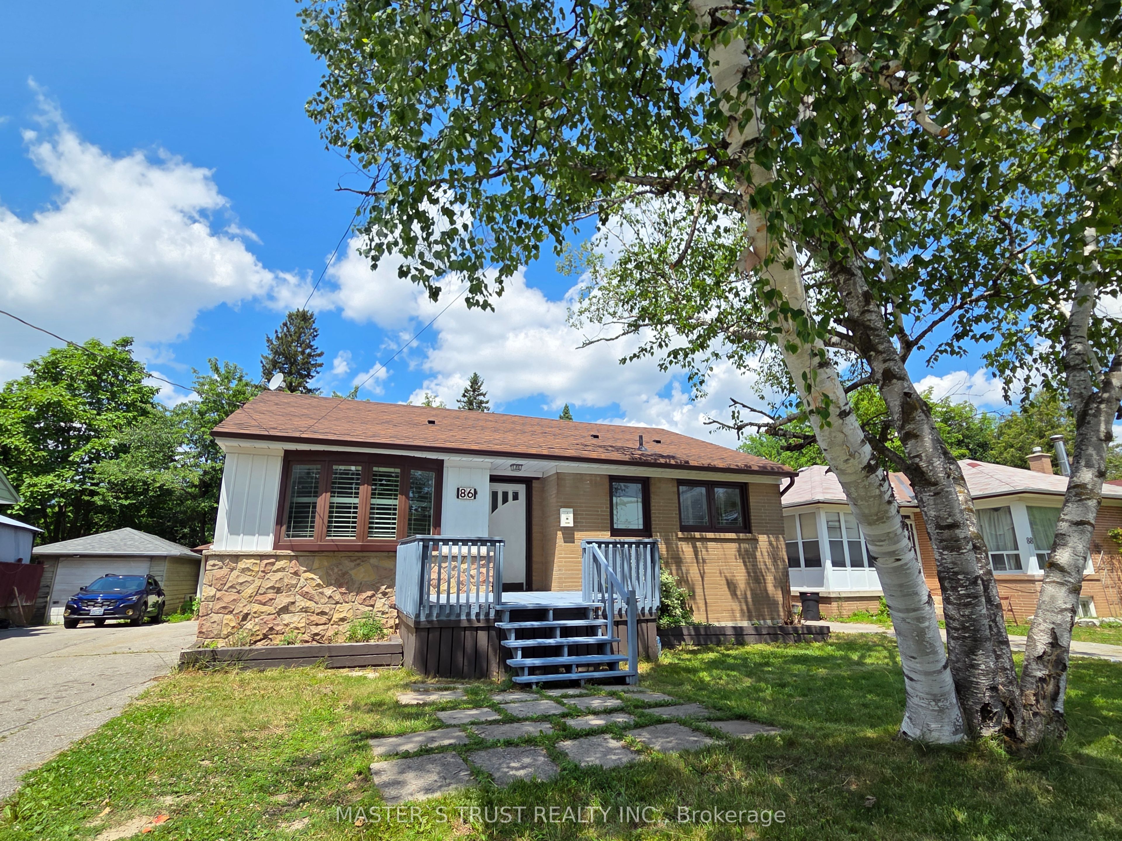 86 Rockport Crescent Main Fl, Richmond Hill, ON L4C 2L8 photo 2
