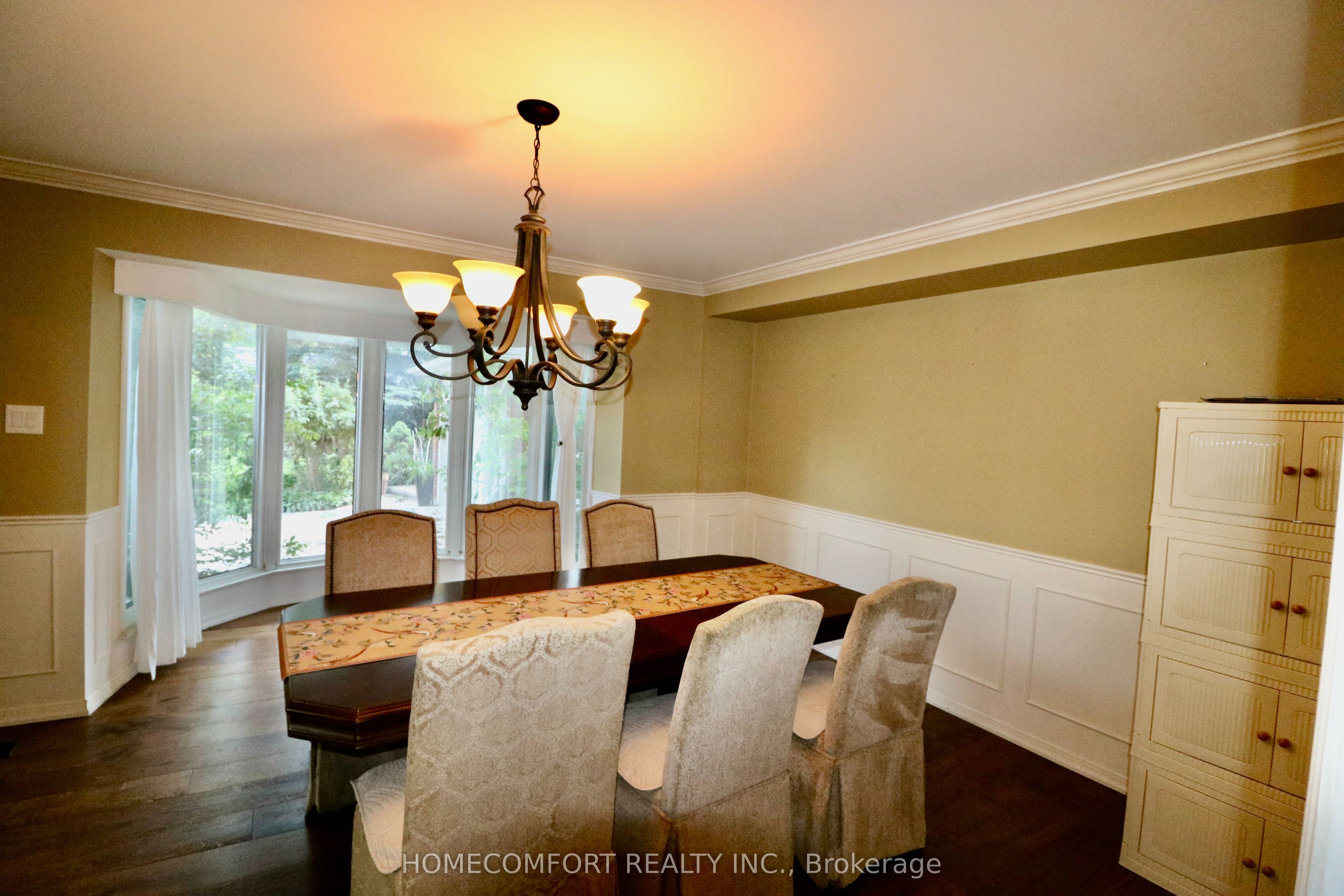 12 Banbury Court, Aurora, ON L4G 3M9 photo 5