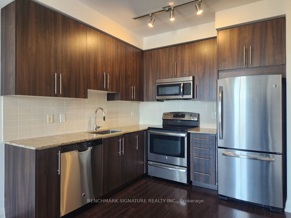 7161 Yonge Street 518, Markham, ON L3T 0C8