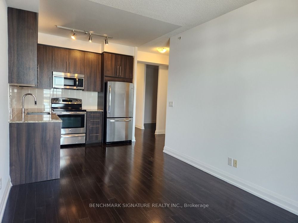 7161 Yonge Street 518, Markham, ON L3T 0C8 photo 3