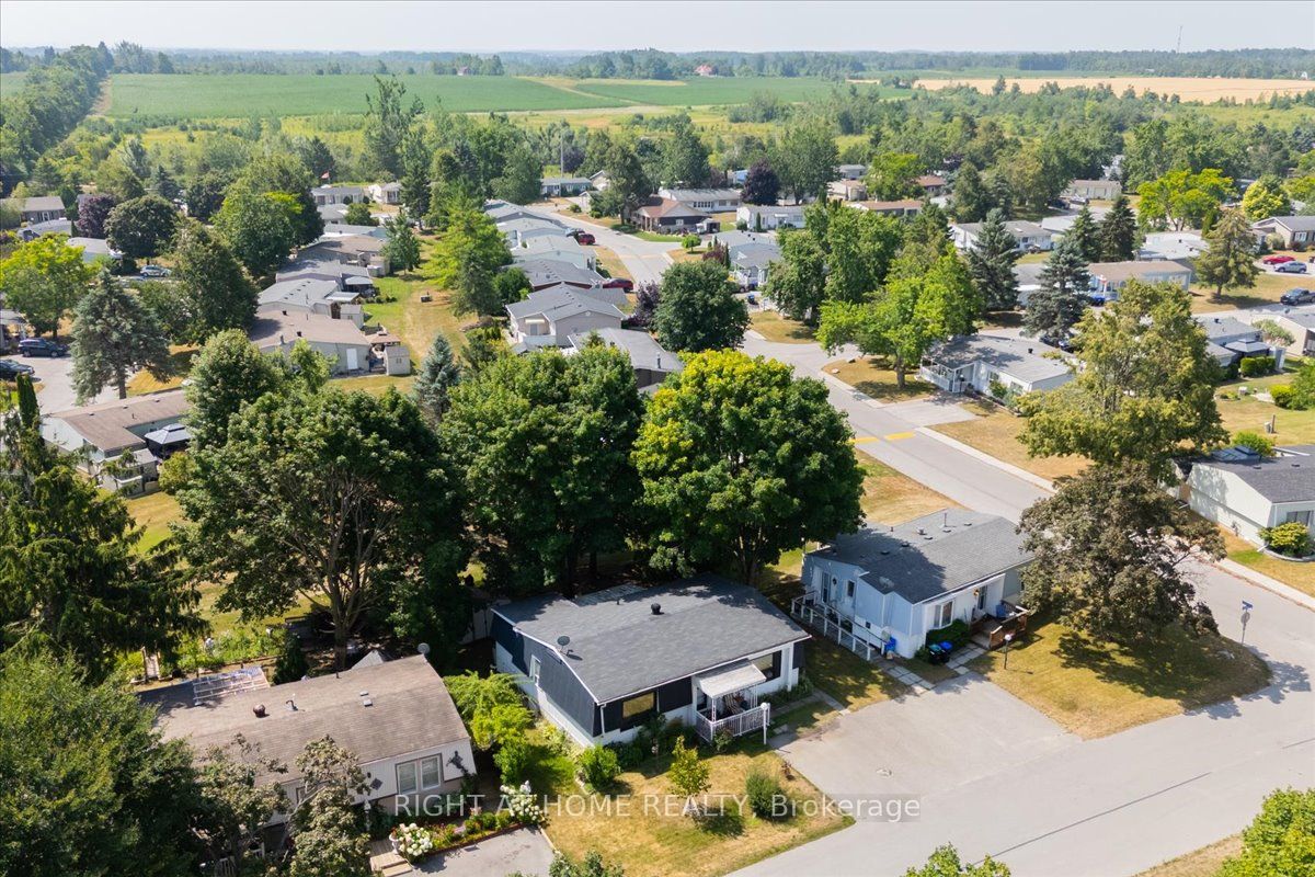 45 Linden Lane, Innisfil, ON L9S 1P2 photo 2