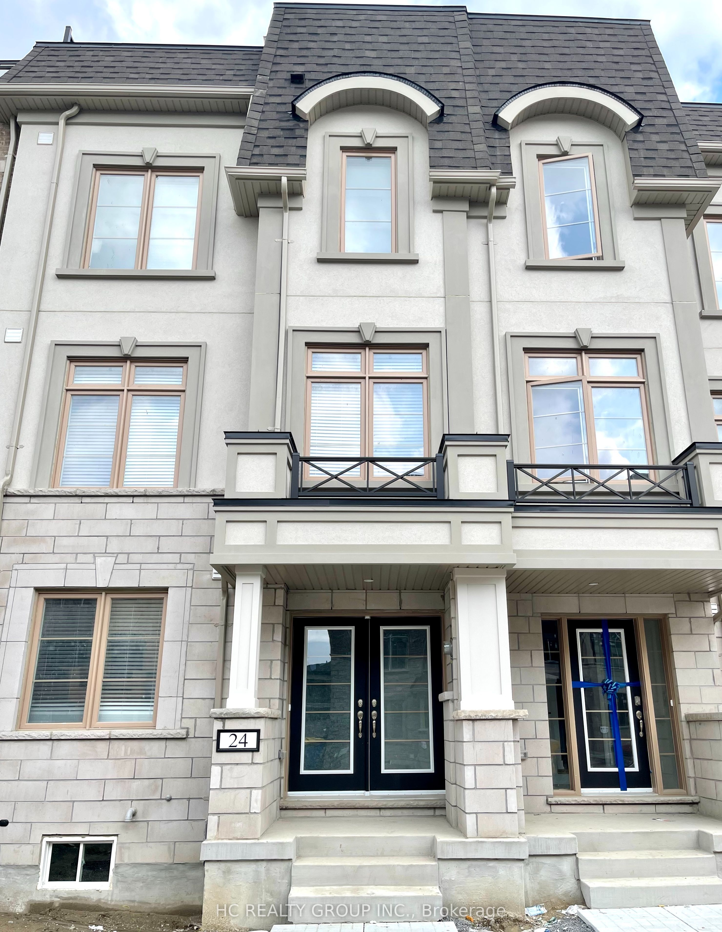 24 Guardhouse Crescent, Markham, ON L6C 3J8