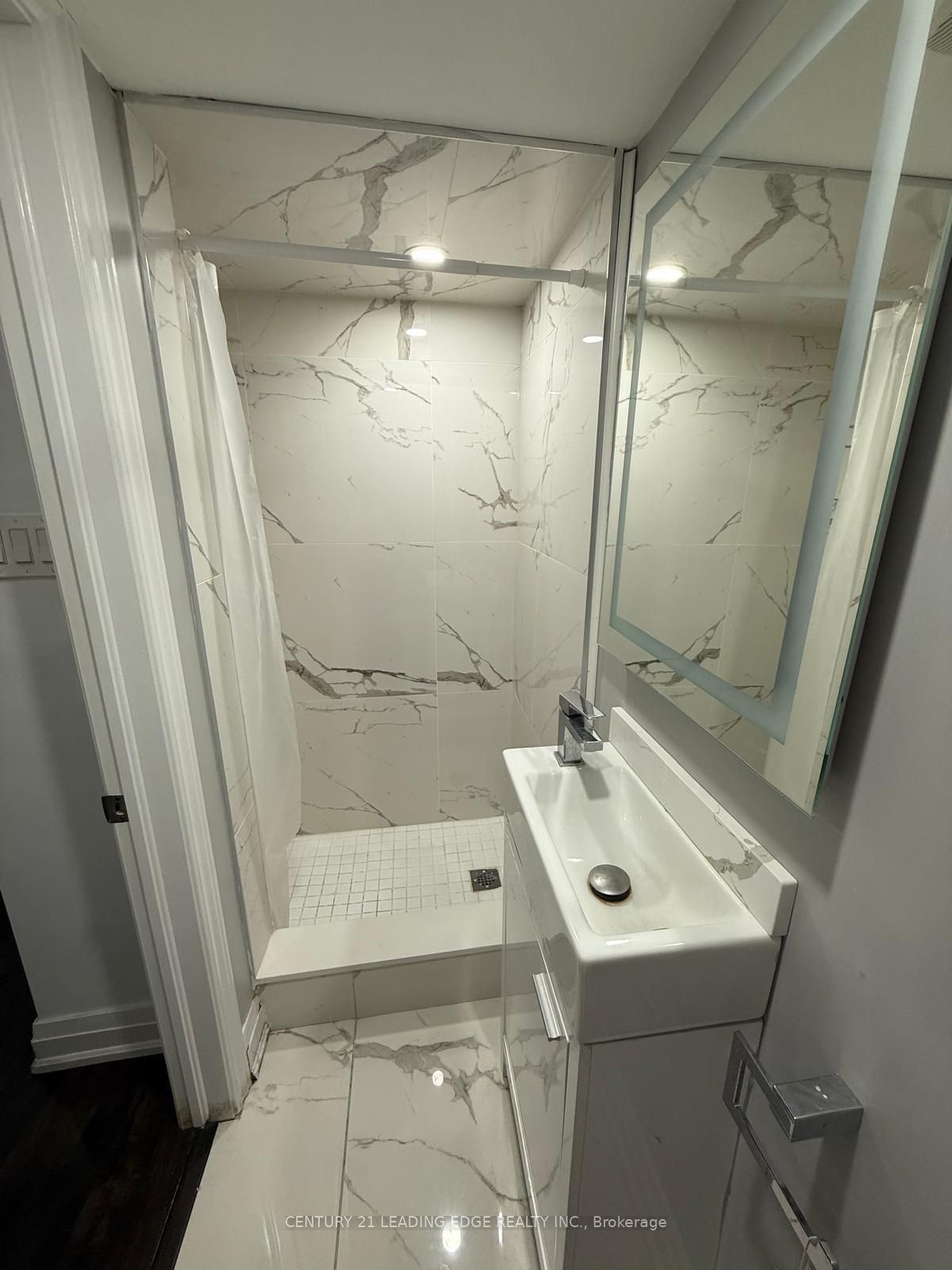 54 Moneypenny Place, Vaughan, ON L4J 0L1 photo 2