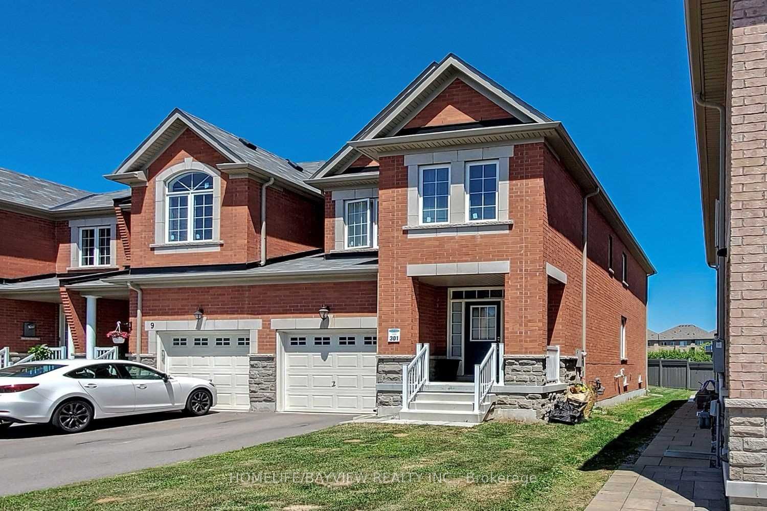 11 Collin Court, Richmond Hill, ON L4E 0X6
