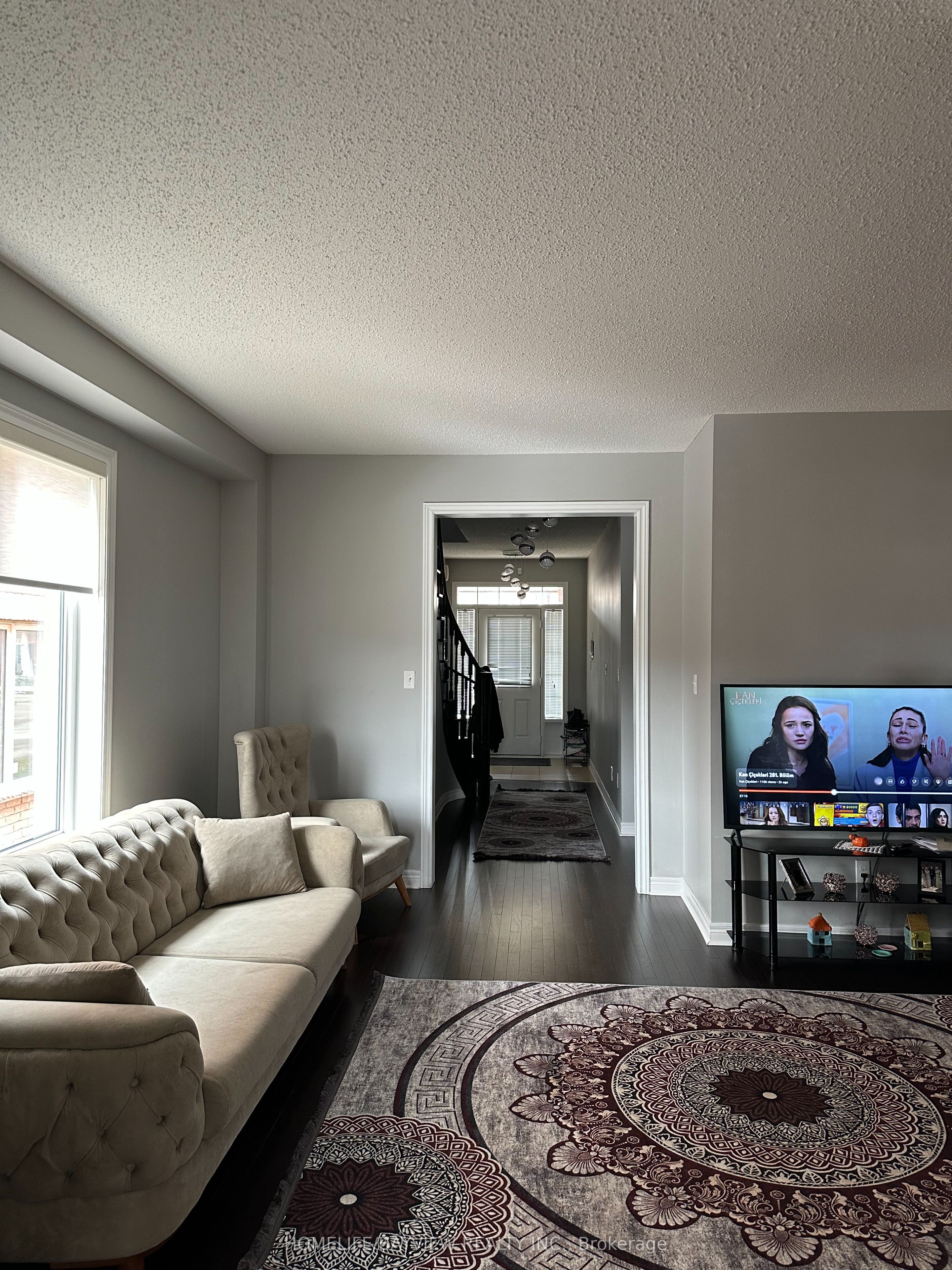 11 Collin Court, Richmond Hill, ON L4E 0X6 photo 3